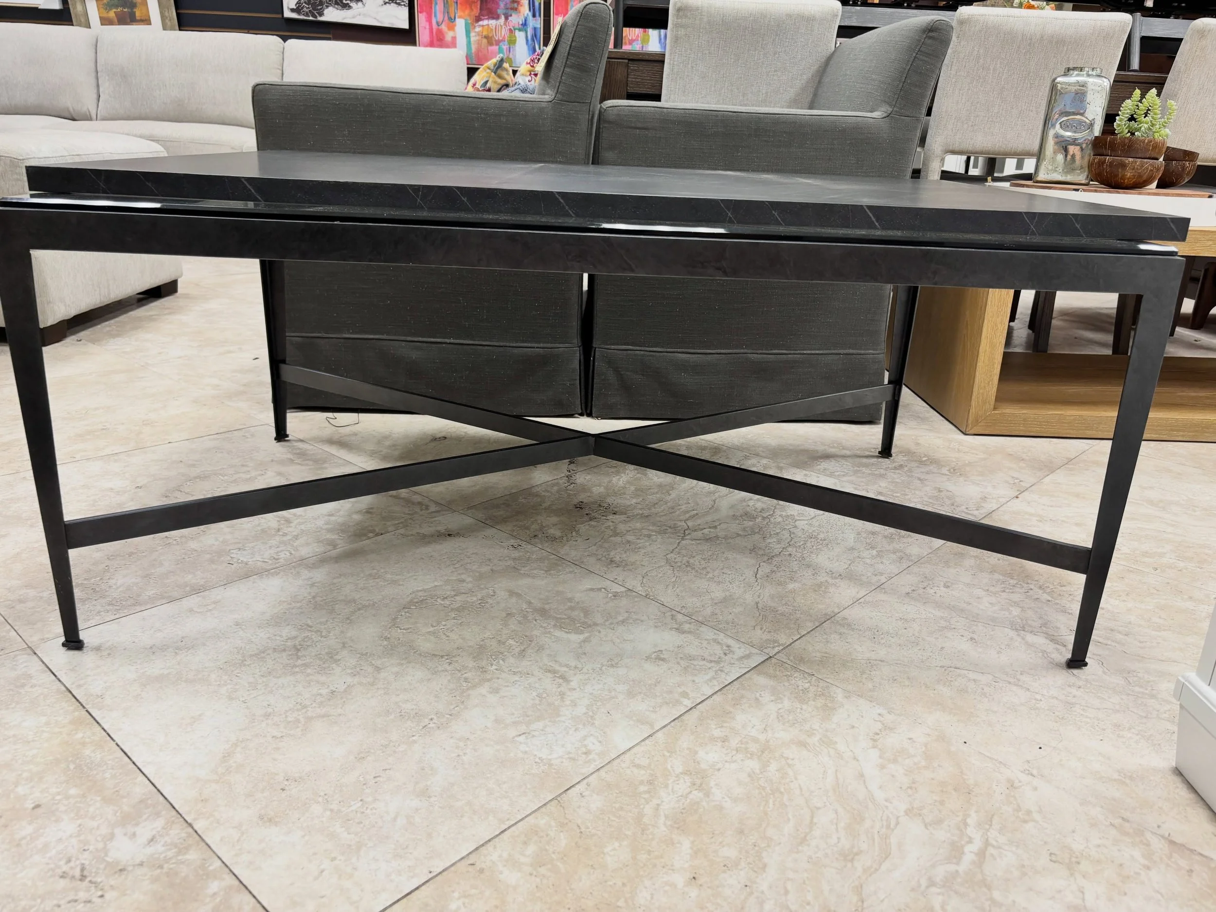 JUST ARRIVED &mdash; another great find at Rhino Decor.🦏

Ethan Allen Metal Coffee Table w/Glass Top and Black Laminate Top
✅ Like New Condition 
📏 48&rdquo; x 30&rdquo; x 20&rdquo; H
 💲 299

Available now at Rhino Decor
📍 13393 W Colonial Dr, Wi