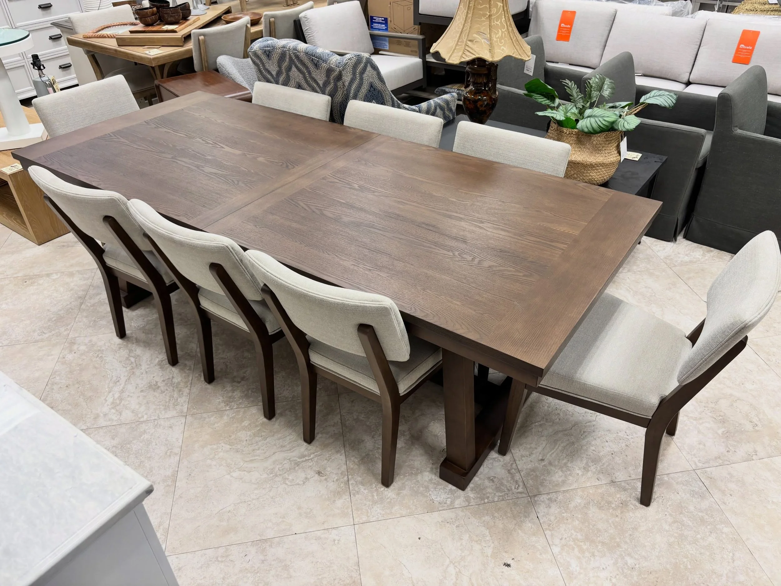 JUST ARRIVED &mdash; another great find at Rhino Decor 🦏

Mendocino 9pc Dining Table Set
✅ Like New Condition
📏 Table: 96&rdquo; x 40&rdquo; x 30&rdquo;H, Chairs: 20.5&rdquo; x 24&rdquo; x 33&rdquo;H, Leaf : 18&rdquo;.
💲1099

Rhino Decor
📍 13393 