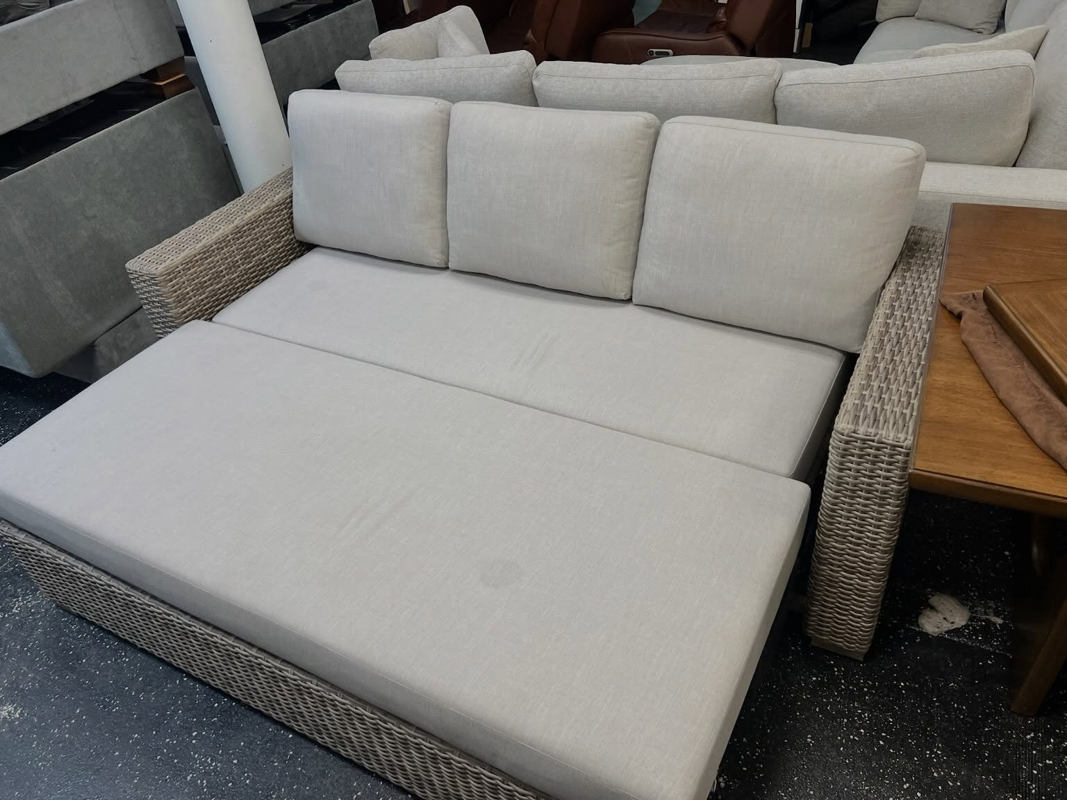 JUST ARRIVED &mdash; another great find at Rhino Decor 🦏

Thomasville Dillard Convertible Patio Sofa
✅ Excellent Condition
📏 Closed: 87&rdquo; x 34.5&rdquo; x 37&rdquo;H, Open 87&rdquo; x 63.5&rdquo; x 37&rdquo;H
💲800
-
Rhino Decor
📍 13393 W Colo