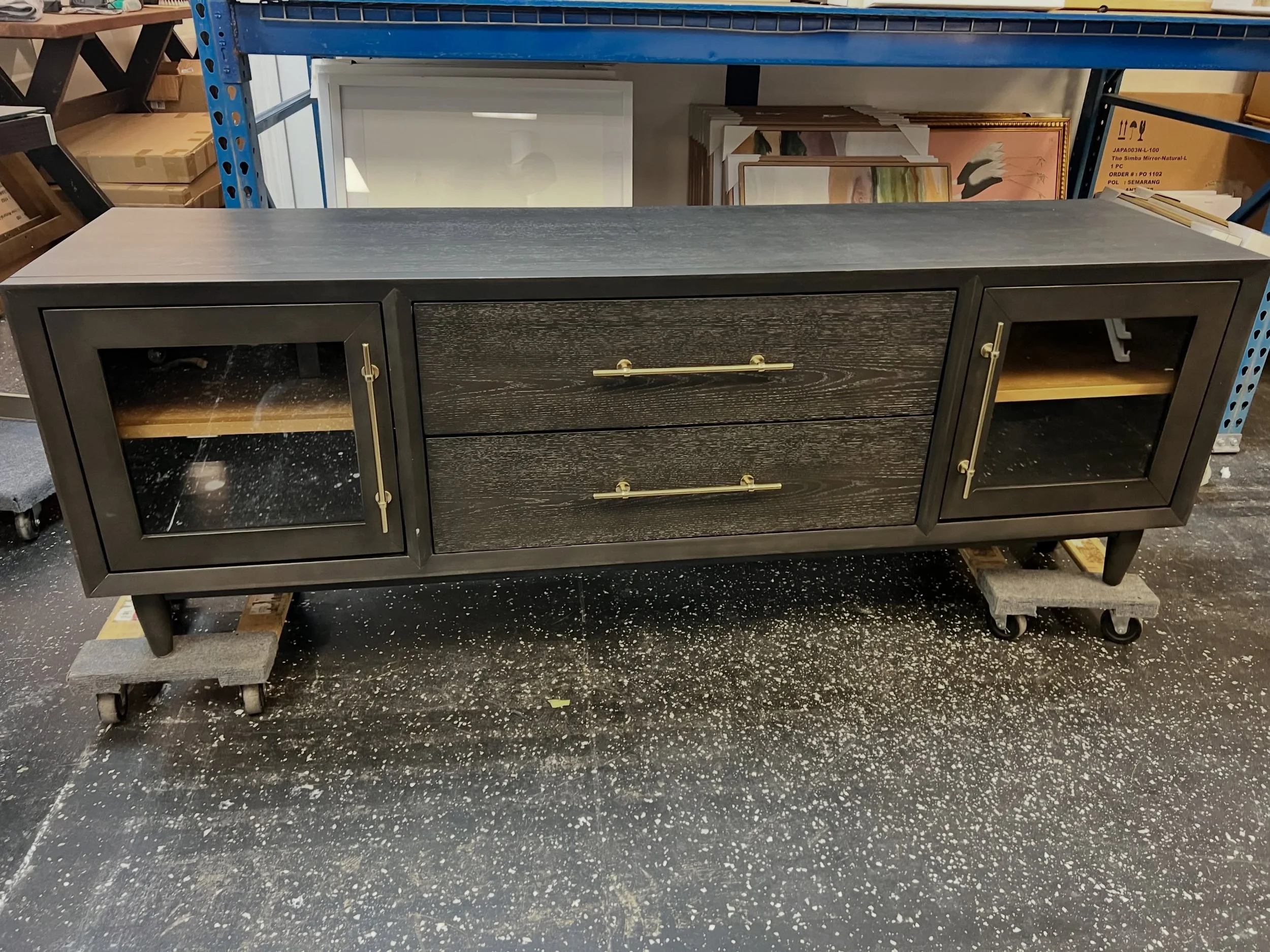 JUST ARRIVED &mdash; class style, smart savings 🦏

Charcoal 72&rdquo; Media Console 
✅ Like New Condition
📏 72&rdquo; x 18&rdquo; x 25&rdquo;H
💲300

Rhino Decor
📍 13393 W Colonial Dr, Winter Garden, FL 34787
🕙 Tue&ndash;Thu 10&ndash;5 | Fri&ndas