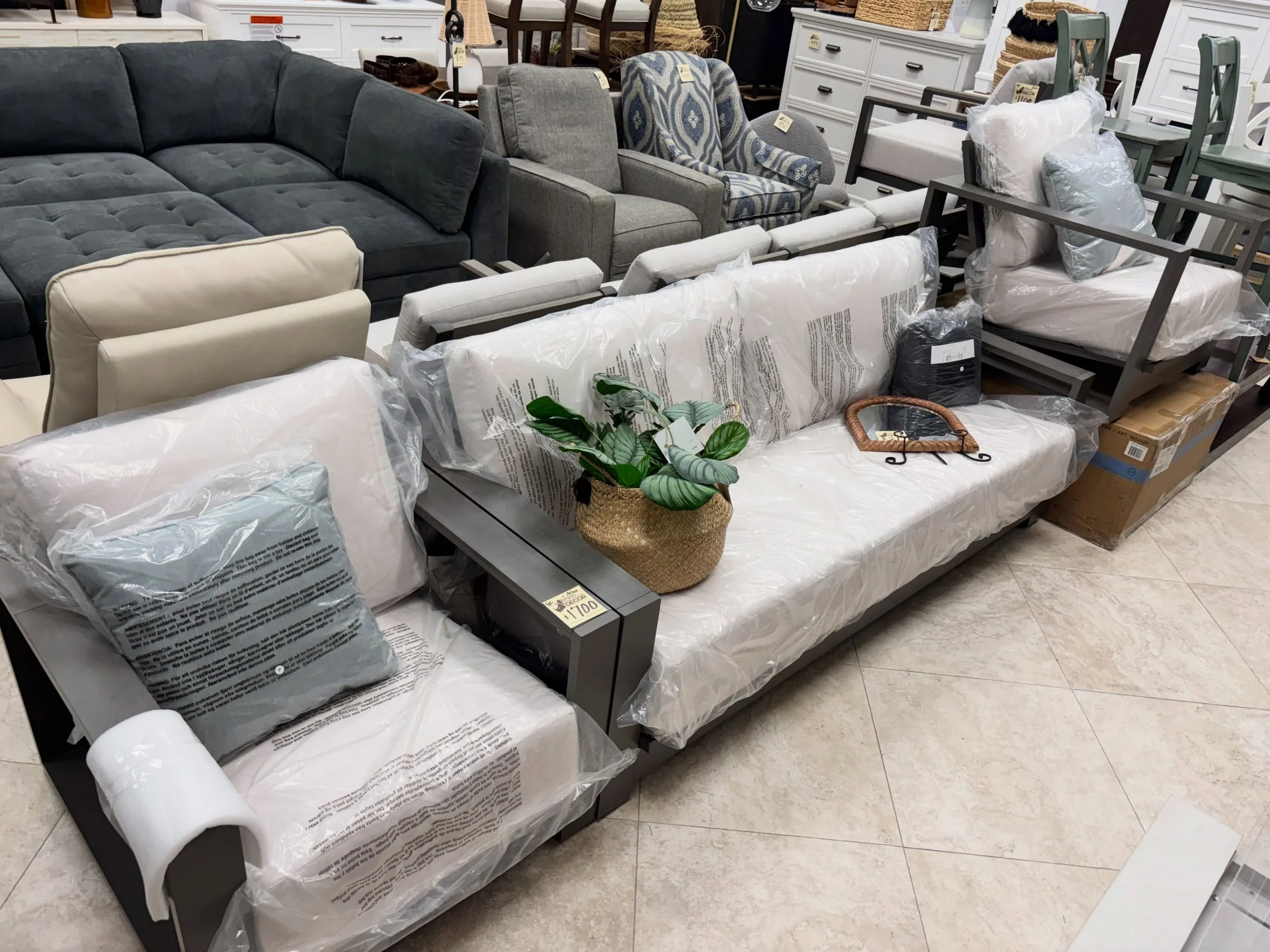 JUST ARRIVED &mdash; don&rsquo;t miss this one.

Milan 5-piece Outdoor Patio Fire Seating Set
✅ Like New Condition 
📏 Chairs: 33&rdquo; x 35&rdquo; x 28&rdquo;H, Sofa: 83&rdquo; x 35&rdquo; x 28&rdquo;H, Fire Table: 42&rdquo; x 27&rdquo; x 14.5&rdqu