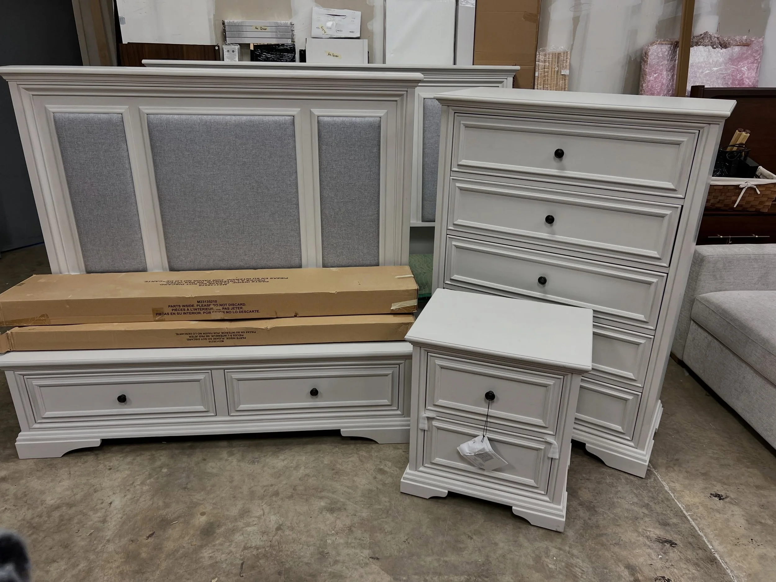 JUST ARRIVED &mdash; luxury for half the price!! 🦏

Off White Queen Storage Bed, Chest and Nightstand 
✅ Like New Condition
📏 Bed: 67&rdquo; x 89&rdquo; x 58&rdquo;H, Chest: 40&rdquo; x 18&rdquo; x 56&rdquo;H, Nightstand: 24&rdquo; x 18&rdquo; x 26