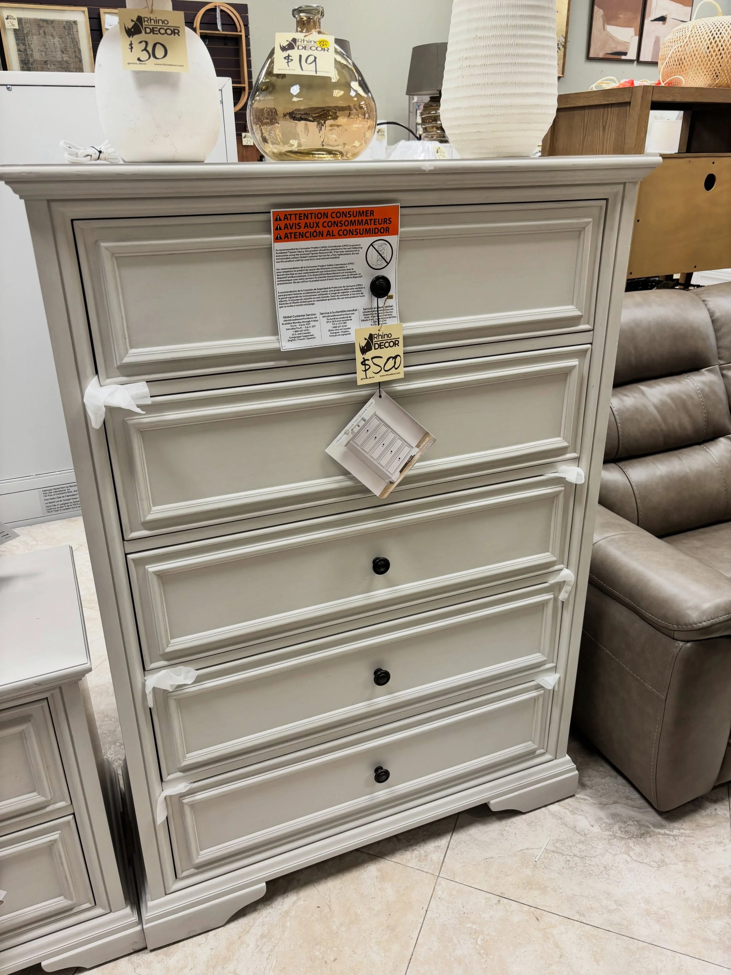 JUST ARRIVED &mdash; class style, smart savings🦏

Off White Chest of Drawers
✅Like New Condition
📏 40&rdquo; x 18&rdquo; x 56&rdquo;H
💲500, 2 available

Rhino Decor
📍 13393 W Colonial Dr, Winter Garden, FL 34787
🕙 Tue&ndash;Thu 10&ndash;5 | Fri&