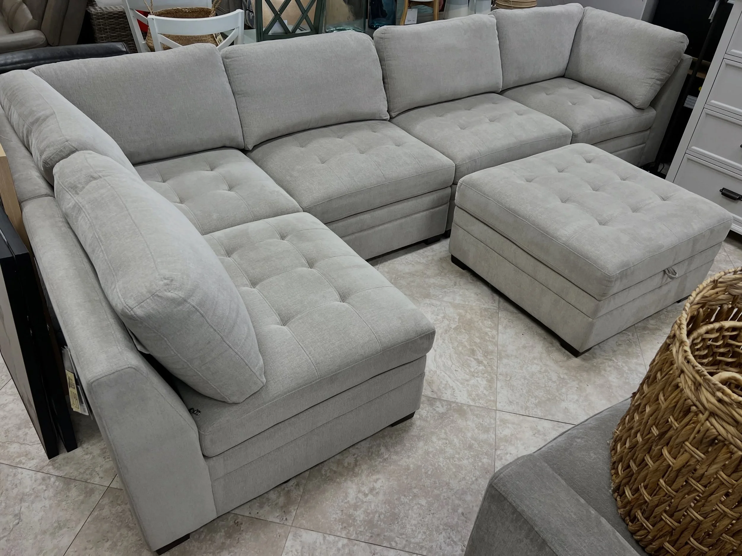 JUST ARRIVED &mdash; another great find at Rhino Decor 🦏

Thomasville Beige 6pc Modular Sectional w/Storage Ottoman
✅ Like New Condition
📏 107&rdquo; x 107&rdquo;x 38&rdquo; x 37&rdquo;H
💲1199

Rhino Decor
📍 13393 W Colonial Dr, Winter Garden, FL