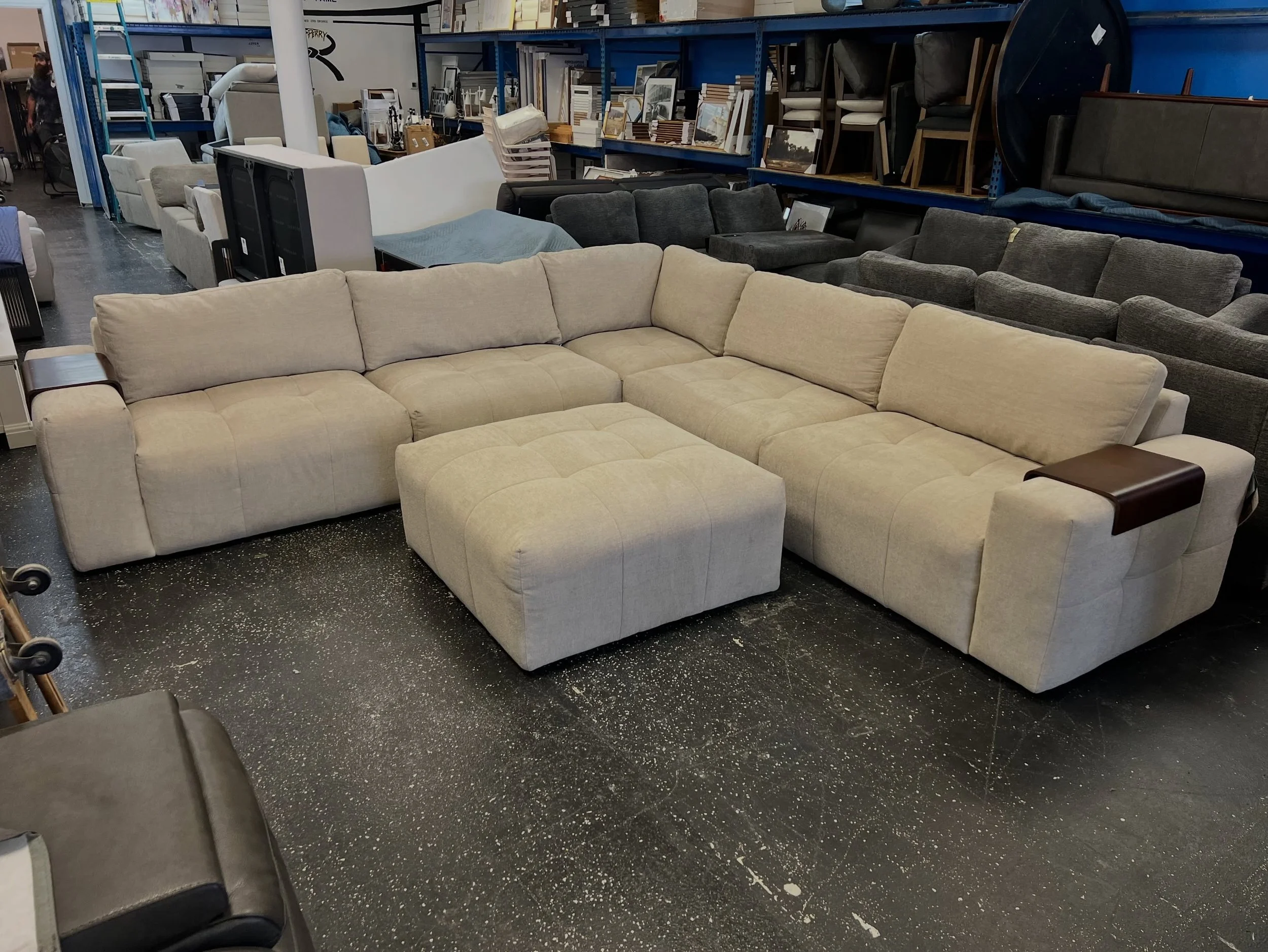 JUST ARRIVED &mdash; do not miss out on this one! 🦏

Paige 6pc Beige Fabric Sectional w/Ottoman
✅Like New Condition
📏 132.5&rdquo; x 132.5&rdquo; x 42.5&rdquo; x 25&rdquo;H
💲1600

Rhino Decor
📍 13393 W Colonial Dr, Winter Garden, FL 34787
🕙 Tue&