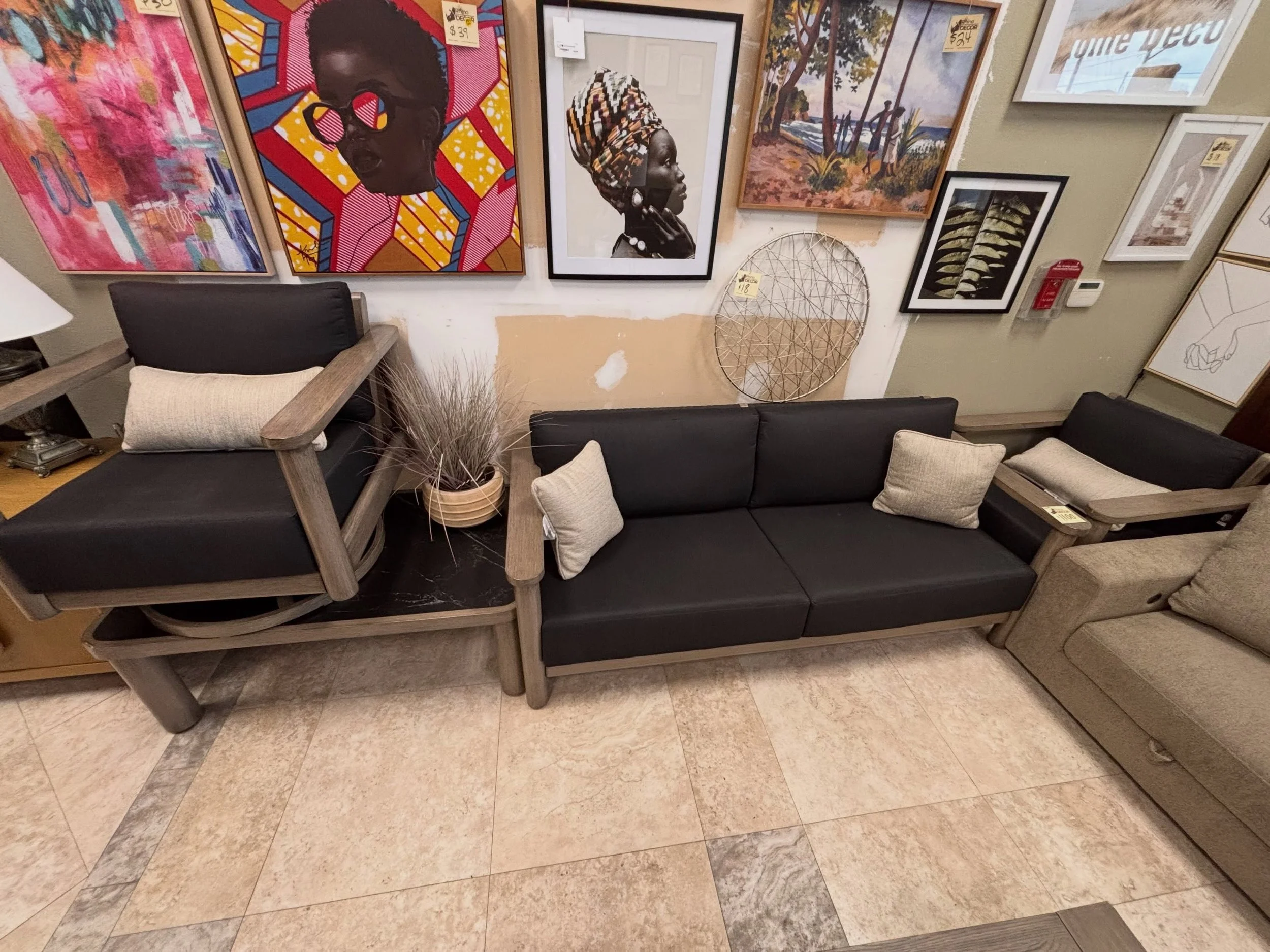 JUST ARRIVED &mdash; another great find at Rhino Decor 🦏

4pc SunVilla Barton Patio Seating Set
✅ Excellent Condition 
📏 Sofa: 77&rdquo; x 35&rdquo; x 29.5&rdquo;H, Chairs: 32&rdquo; x 35&rdquo; x 29.5&rdquo;H, Coffee Table: 48&rdquo; x 28&rdquo; x