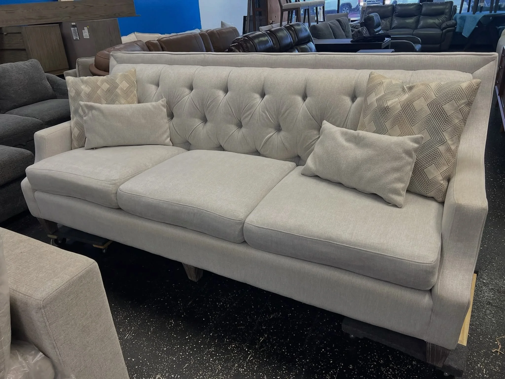JUST ARRIVED &mdash; another great find at Rhino Decor 🦏

Light Gray Tufted Sofa
✅ Great Condition
📏 92&rdquo; x 35&rdquo; x 38.5&rdquo;H
💲499

Rhino Decor
📍 13393 W Colonial Dr, Winter Garden, FL 34787
🕙 Tue&ndash;Thu 10&ndash;5 | Fri&ndash;Sat