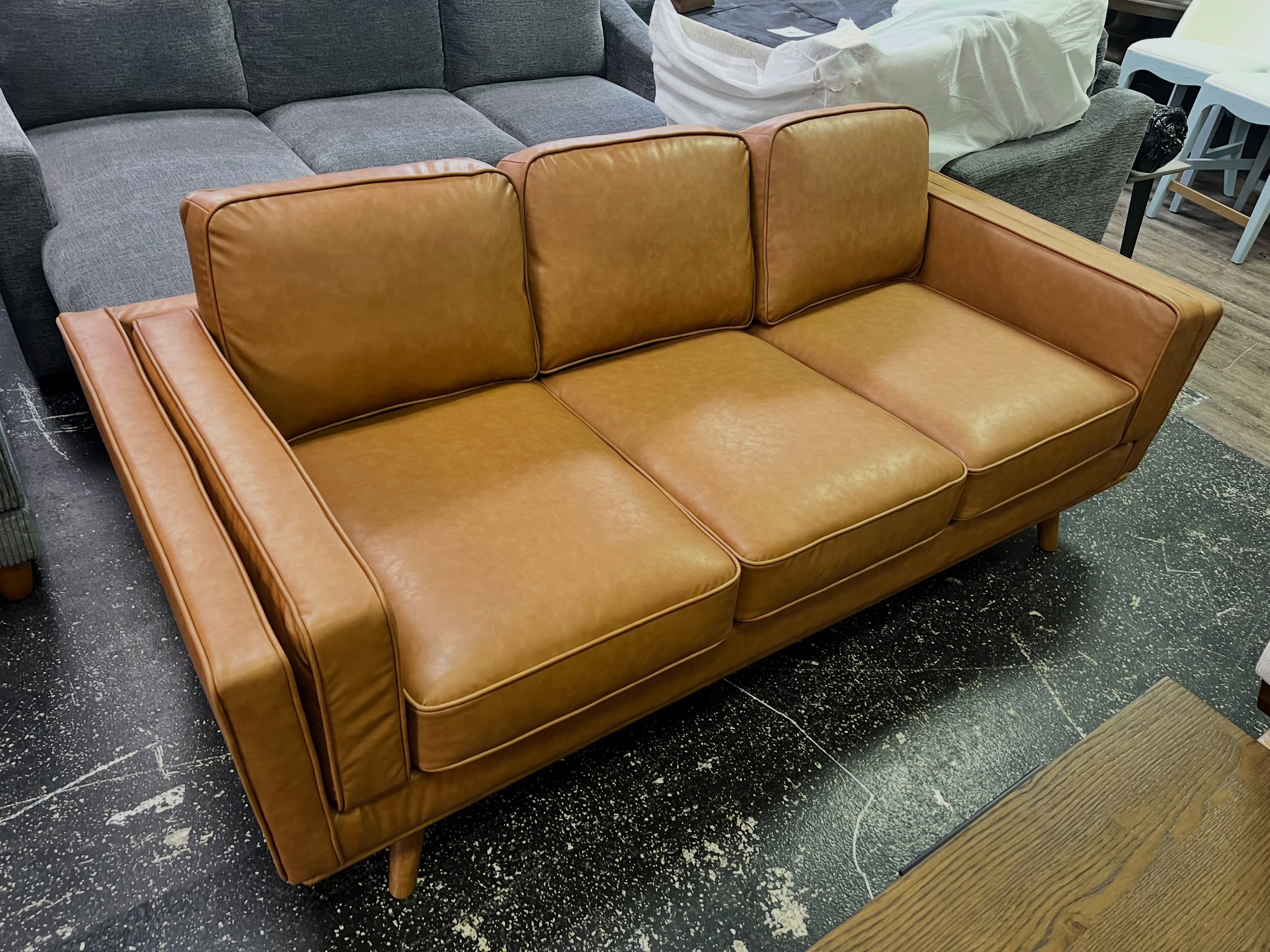 JUST ARRIVED &mdash; another great find at Rhino Decor 🦏

Reeves Faux Leather Modern Sofa 
✅Like New Condition (small repair to back upholstery) 
📏 84&rdquo; x 37&rdquo; x 34&rdquo;H
💲400

Rhino Decor
📍 13393 W Colonial Dr, Winter Garden, FL 3478