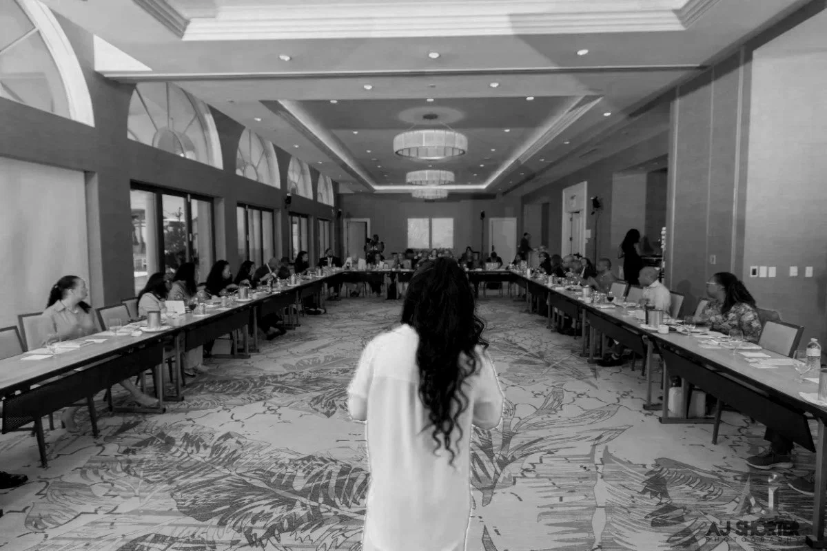 Minda Harts Trust Keynote Speaker & Workplace Communication Expert