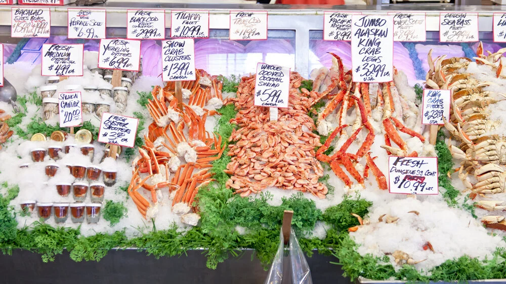 How to buy seafood at the grocery store or supermarket