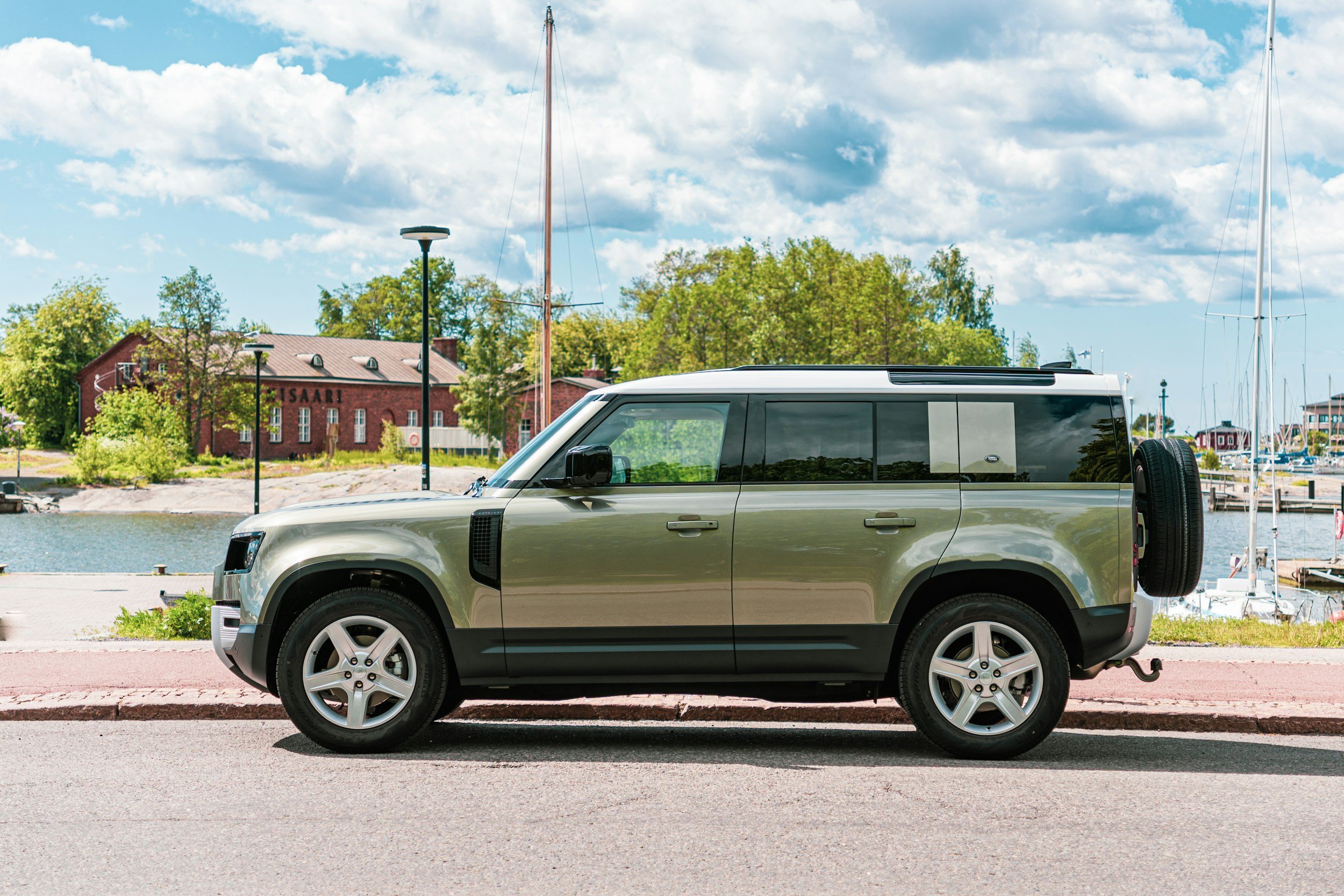 Where to Get Your Land Rover Serviced in South Denver Without Going to the Dealer