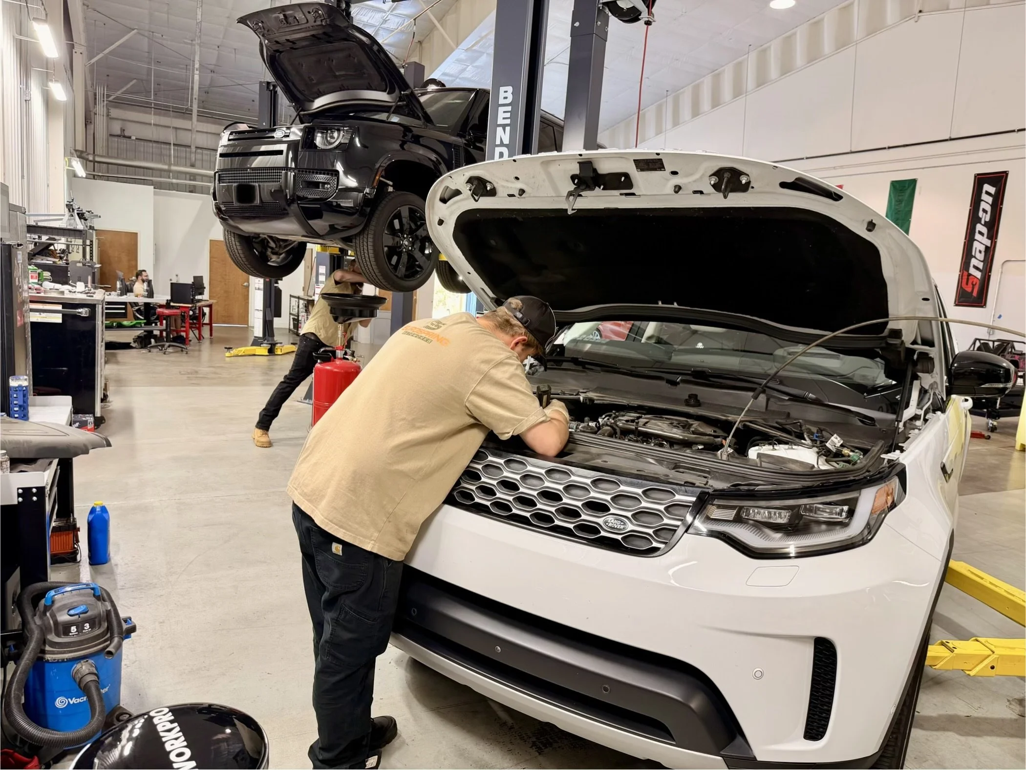 Where to Get Your Land Rover Serviced in South Denver Without Going to the Dealer
