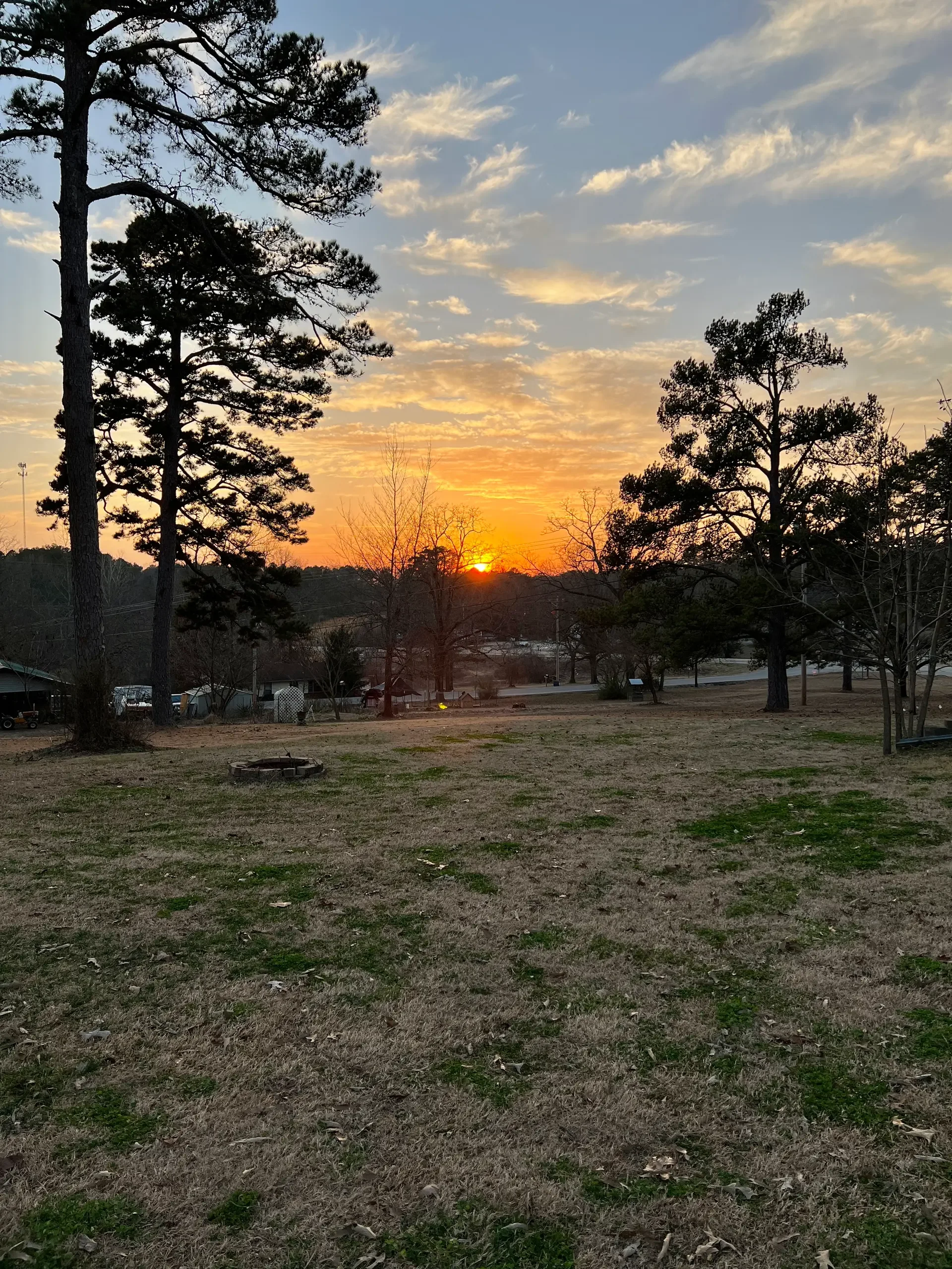 Ycabinssunset.webp