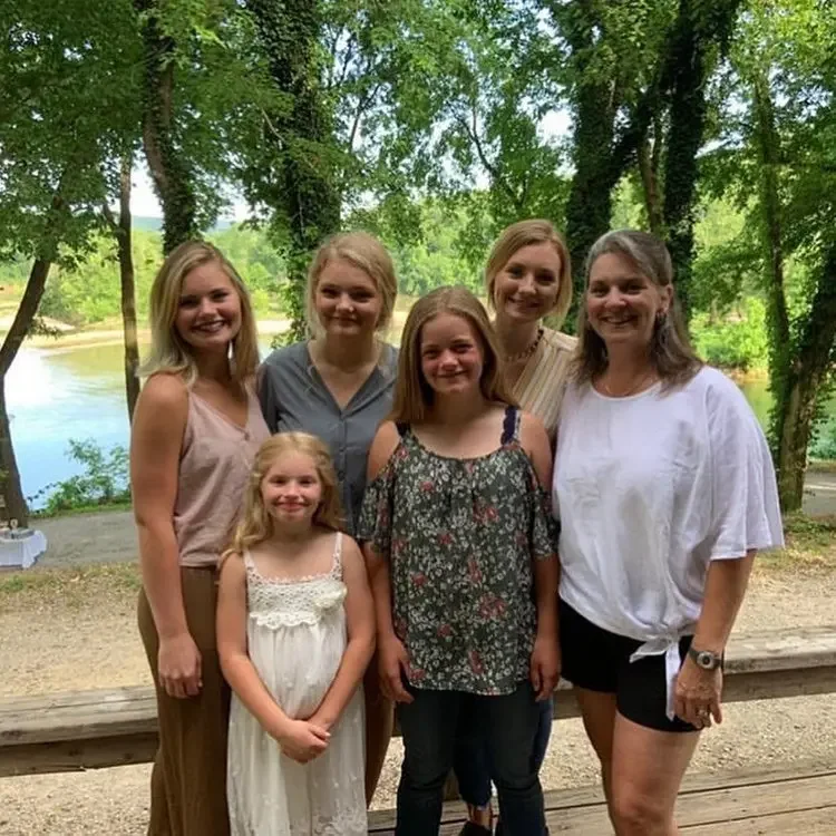 girls.webp
