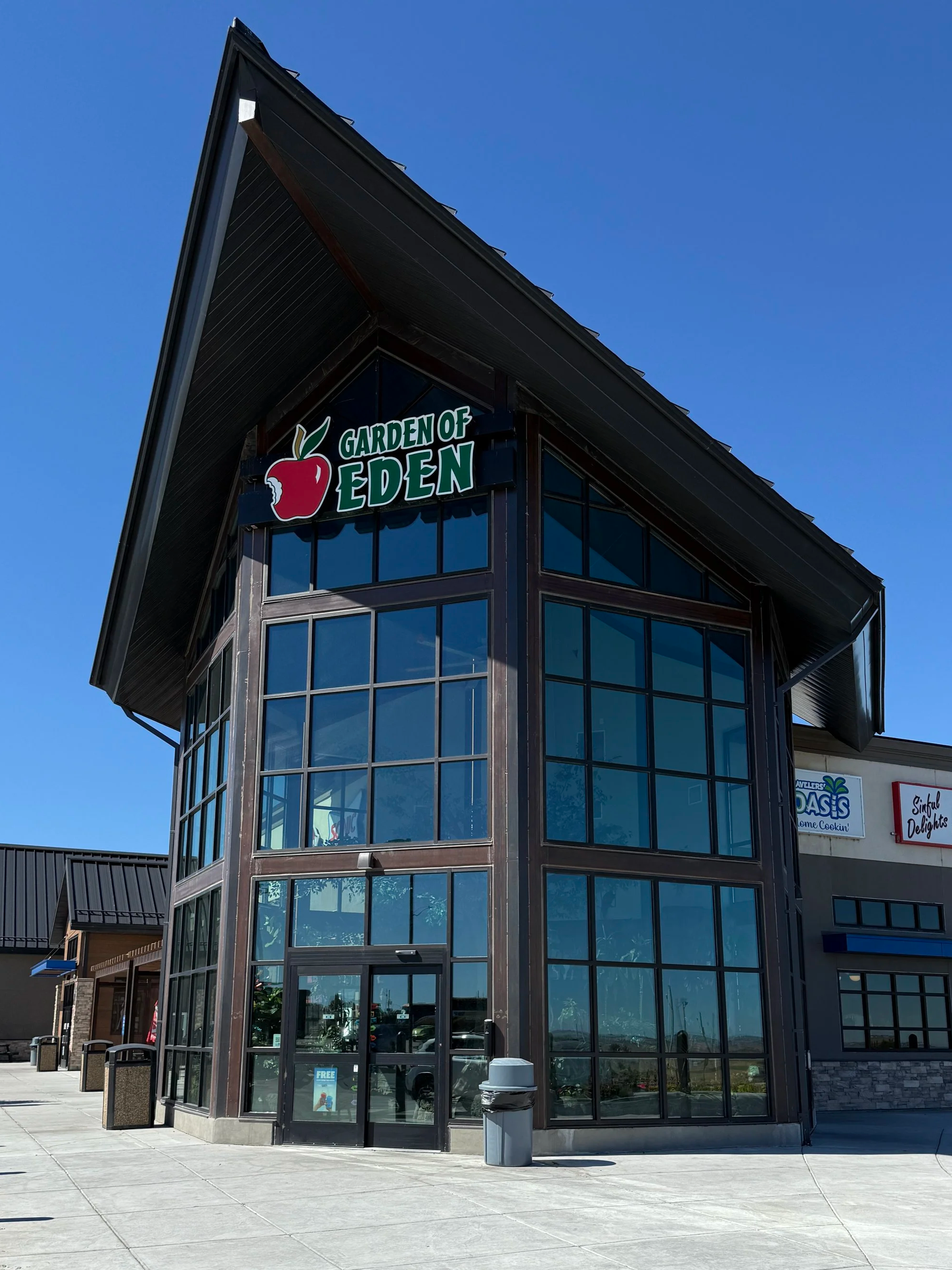 Travelers' Oasis Travel Plaza, Eden ID (I-84)