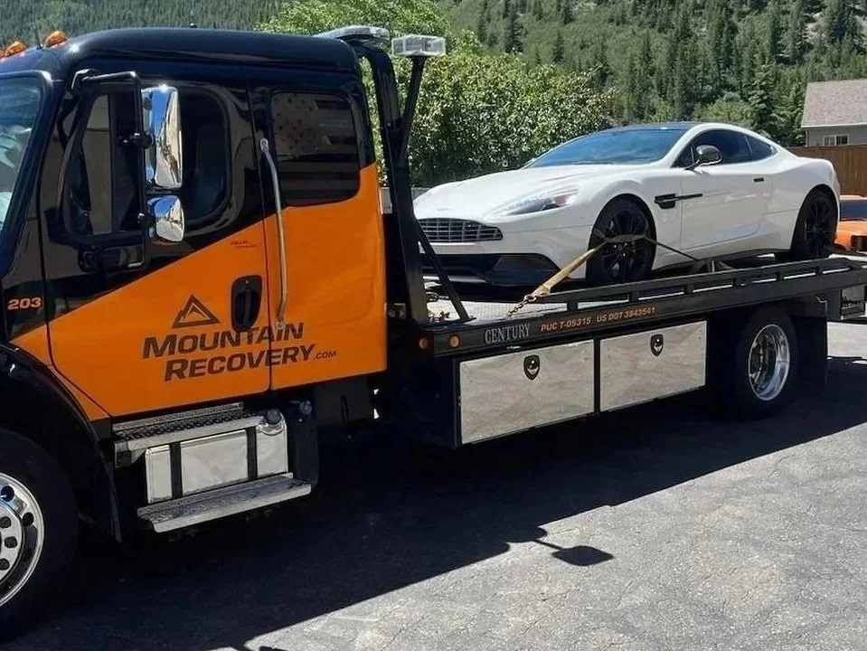 Transportation service truck