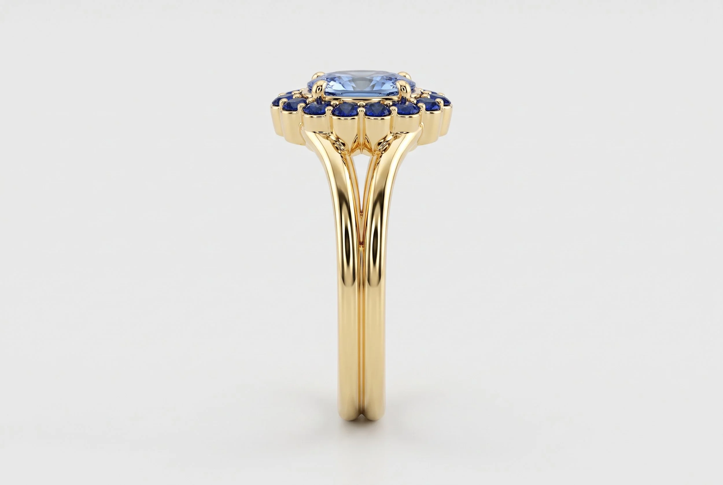 Signet ring in blue sapphire & 18k solid gold