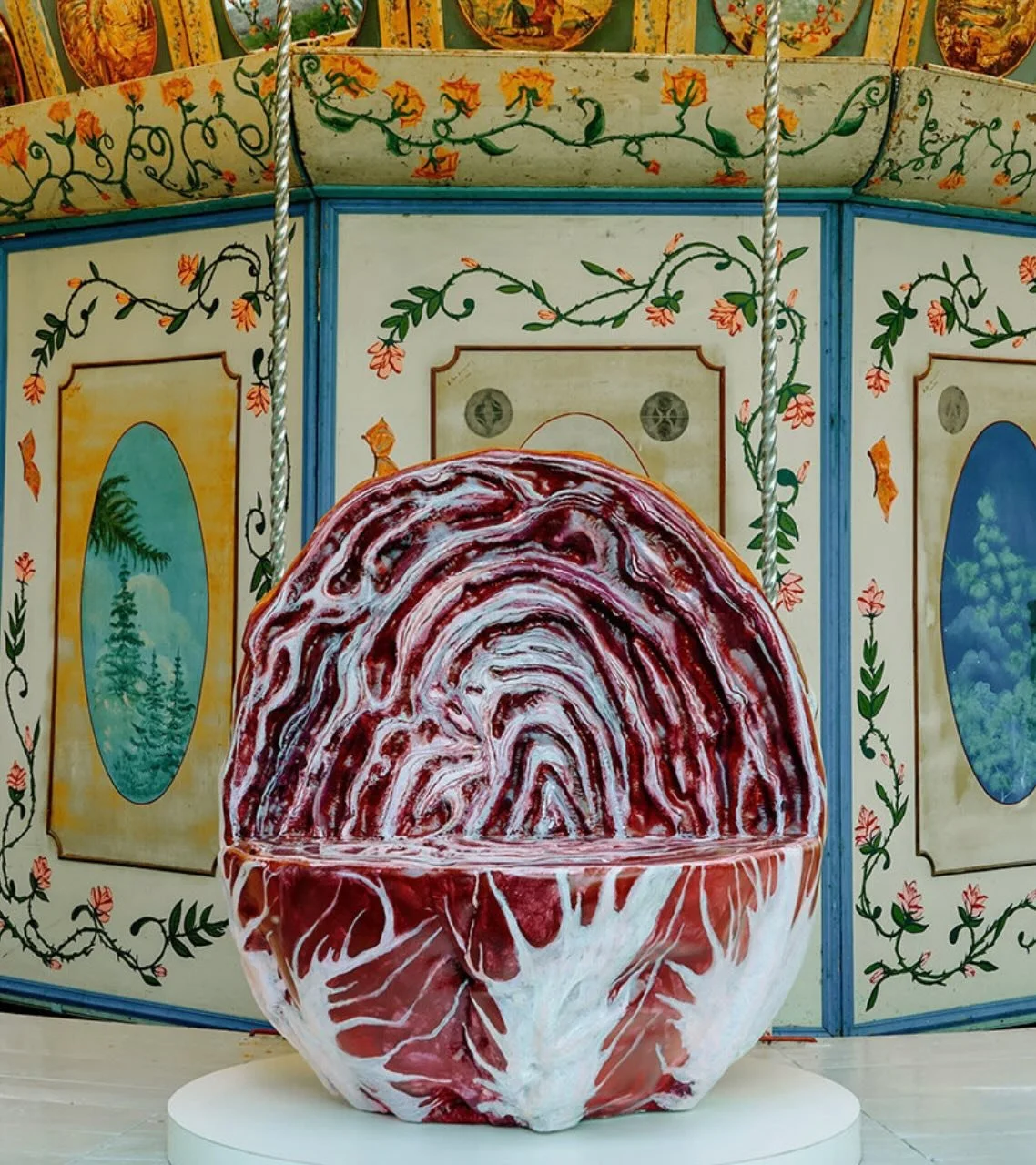 Another clever and surreal cross-disciplinary collab on my favourite list 💕 Food designer Laila Gohar has transformed a traditional carousel in celebration of her first ready-to-wear collection for Arket. Love everything about this, enjoy the ride i