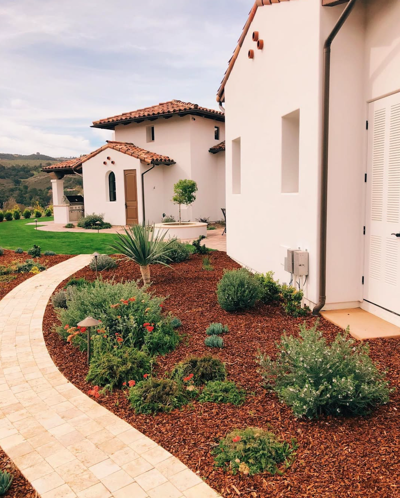 side_walkway.png