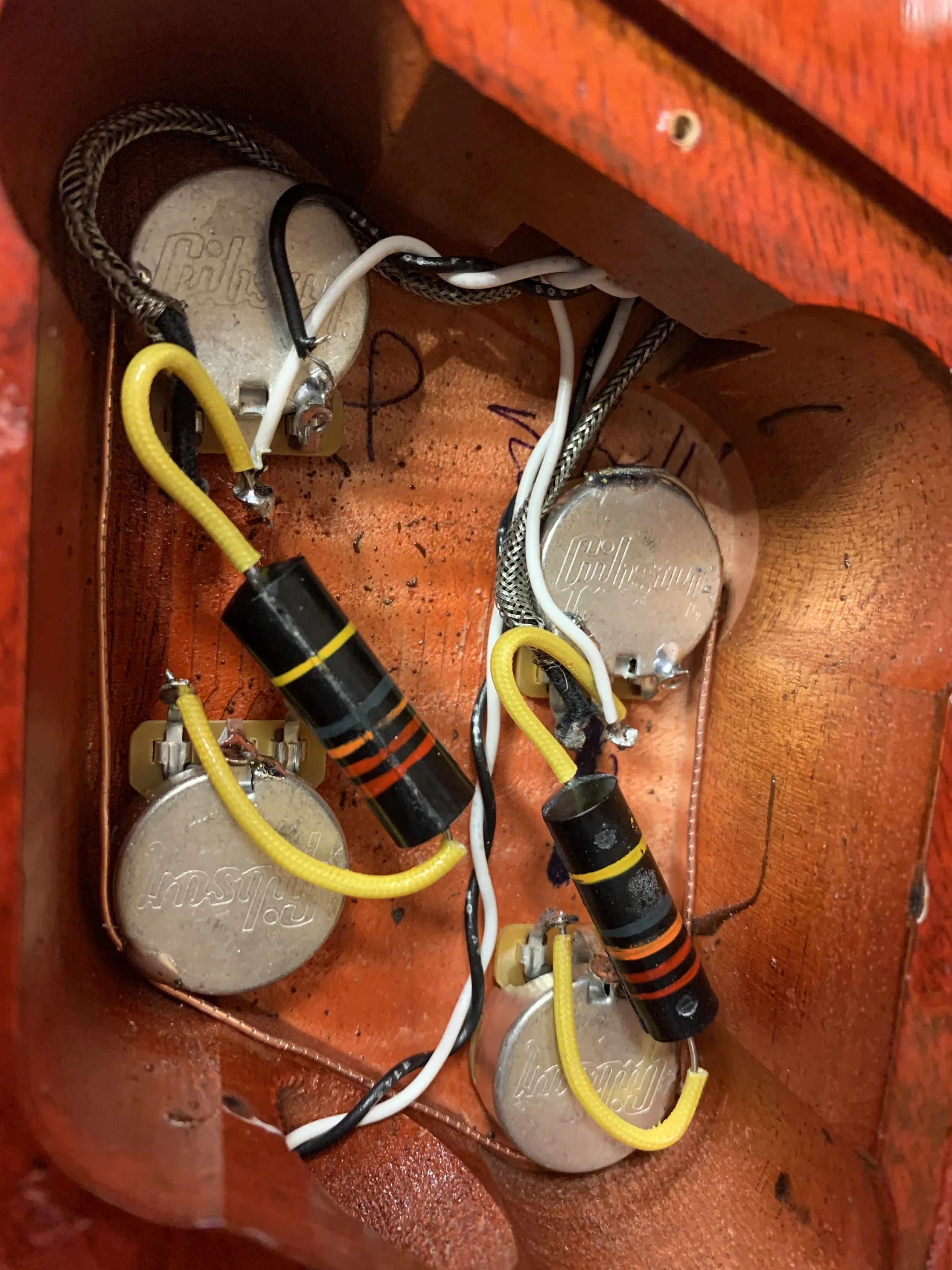 50's style wiring for a Les Paul, including vintage correct bumblebee capacitors and 300k potentiometers.