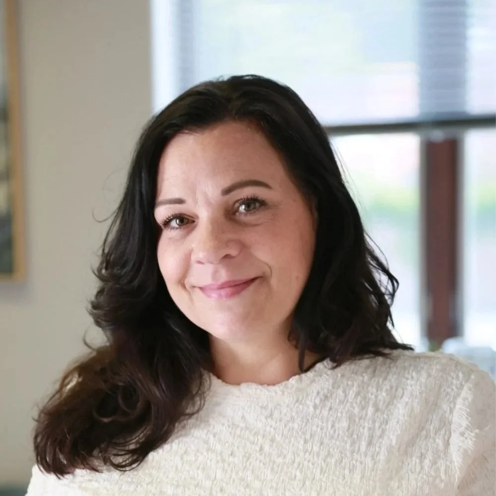 headshot of Cori Kapopoulos