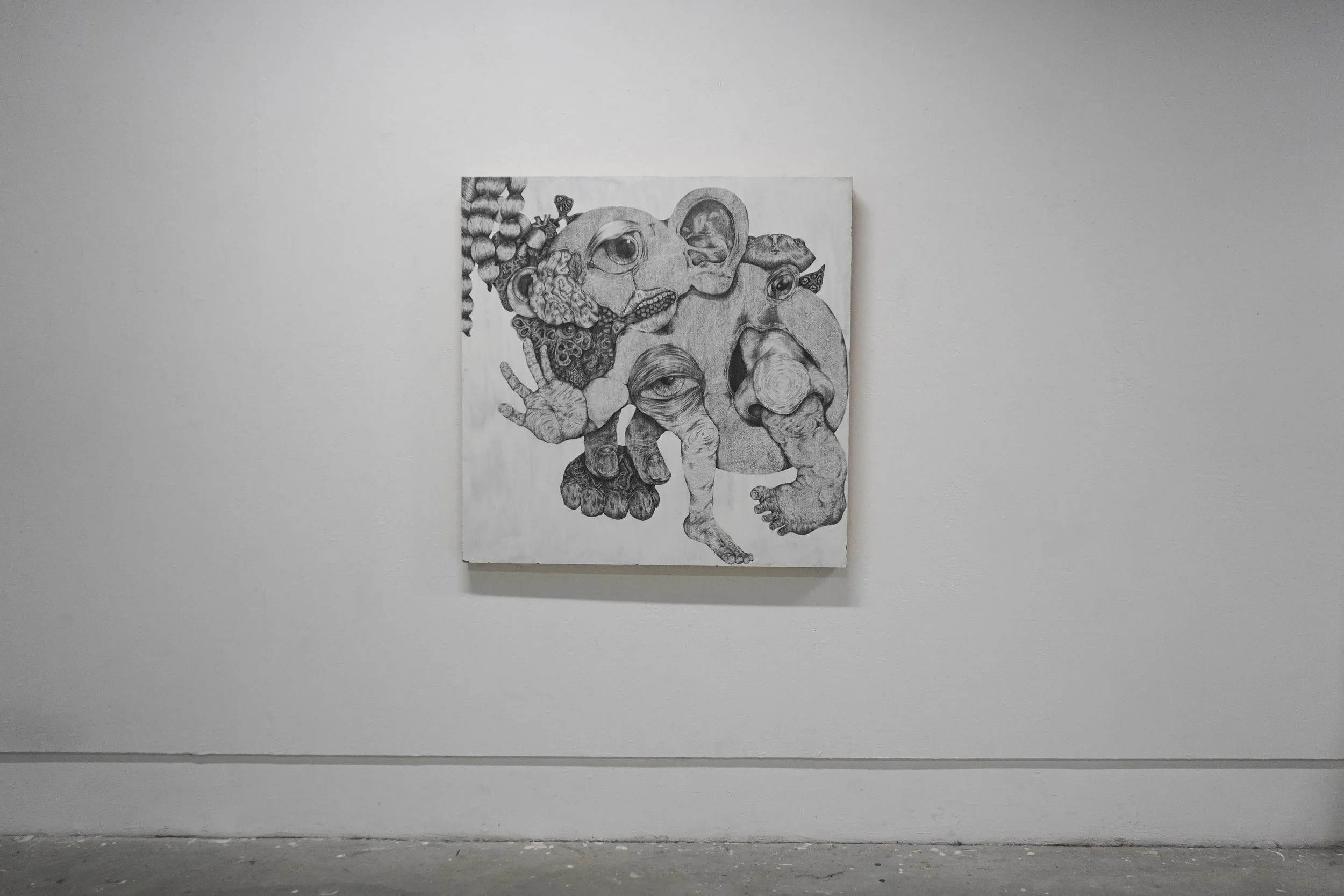 Reflet
Suis-je encore moi ?
Graphite sur bois,
103 x 103 cm.
2025