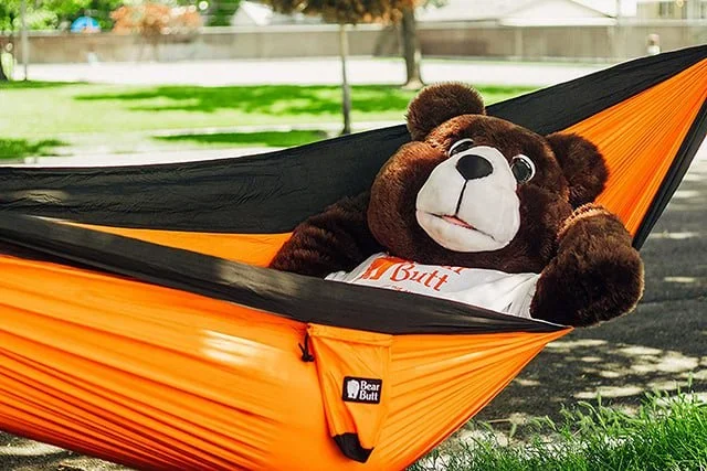 bear-butt-hammock-amazon-image.webp
