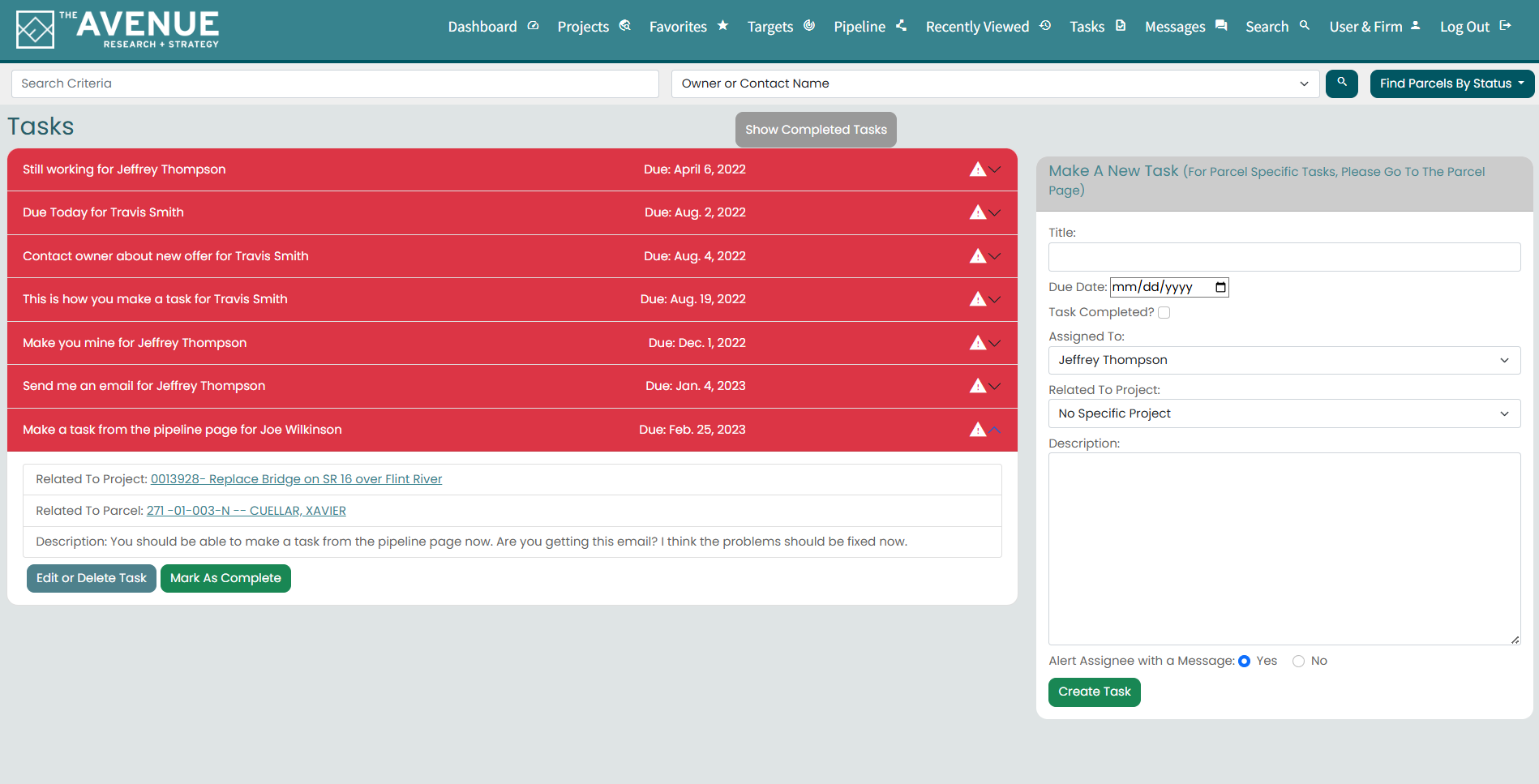 A project management dashboard from the AVENUE software showing a list of tasks related to property parcels. Tasks are highlighted in red for overdue, with due dates and assigned persons. On the right side, a form is visible for creating or editing a task, with fields for title, due date, completion status, assignee, related project or parcel, and description.