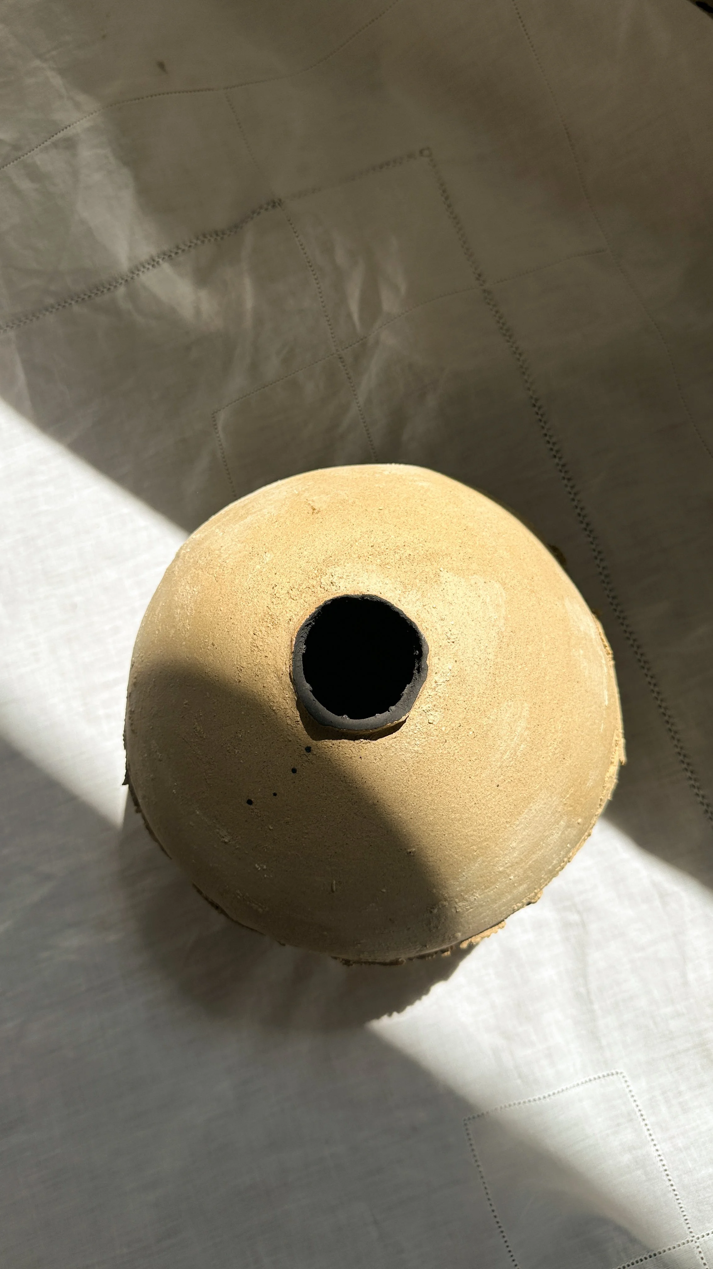 liiv céramique contemporaine Moon jar.jpg