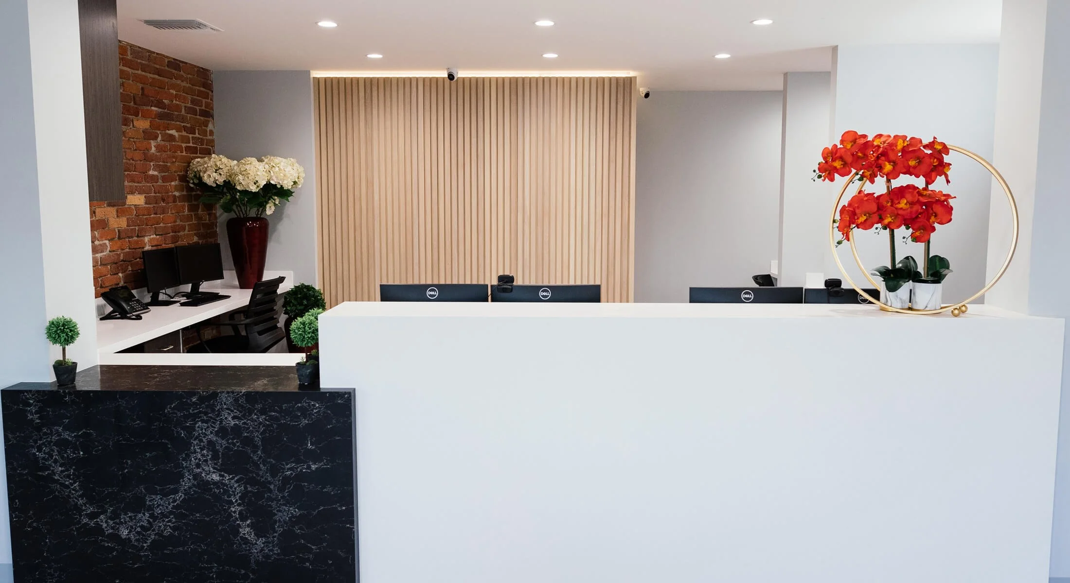 Dr-Boudaie-family-dentistry-reception-desk.jpg