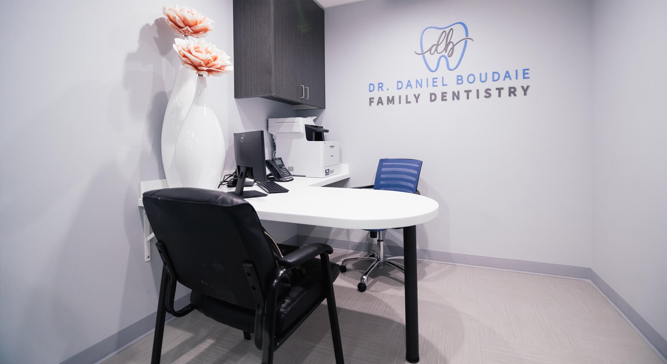 Burbank-dentist-official-desk.jpg