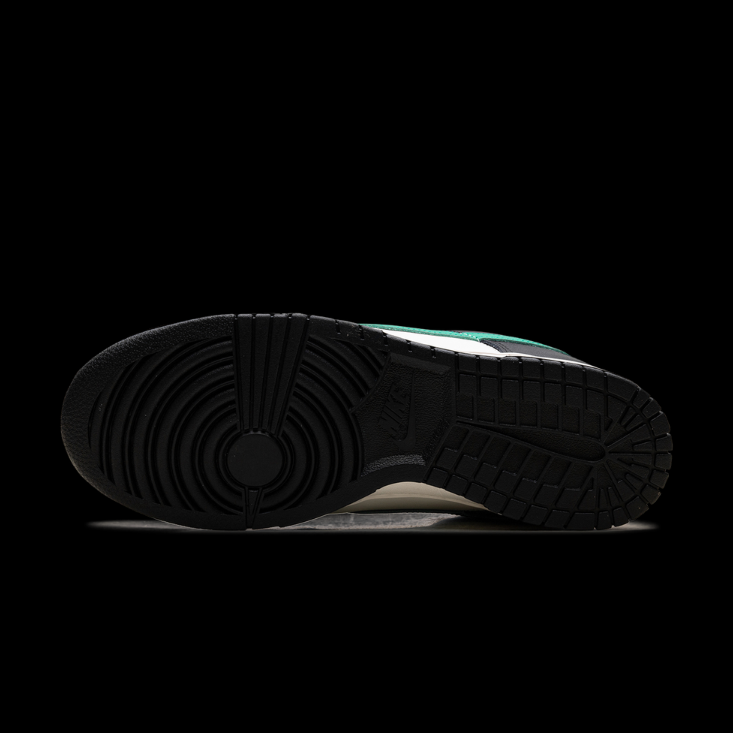NIKE DUNK LOW SAIL : STADIUM GREEN : GREEN-BLACK4.png