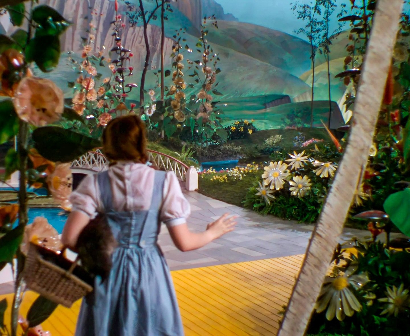 COMING UP — The Wizard of Oz (1939), Part 2: Fires and Firings and Fights, Oh My!