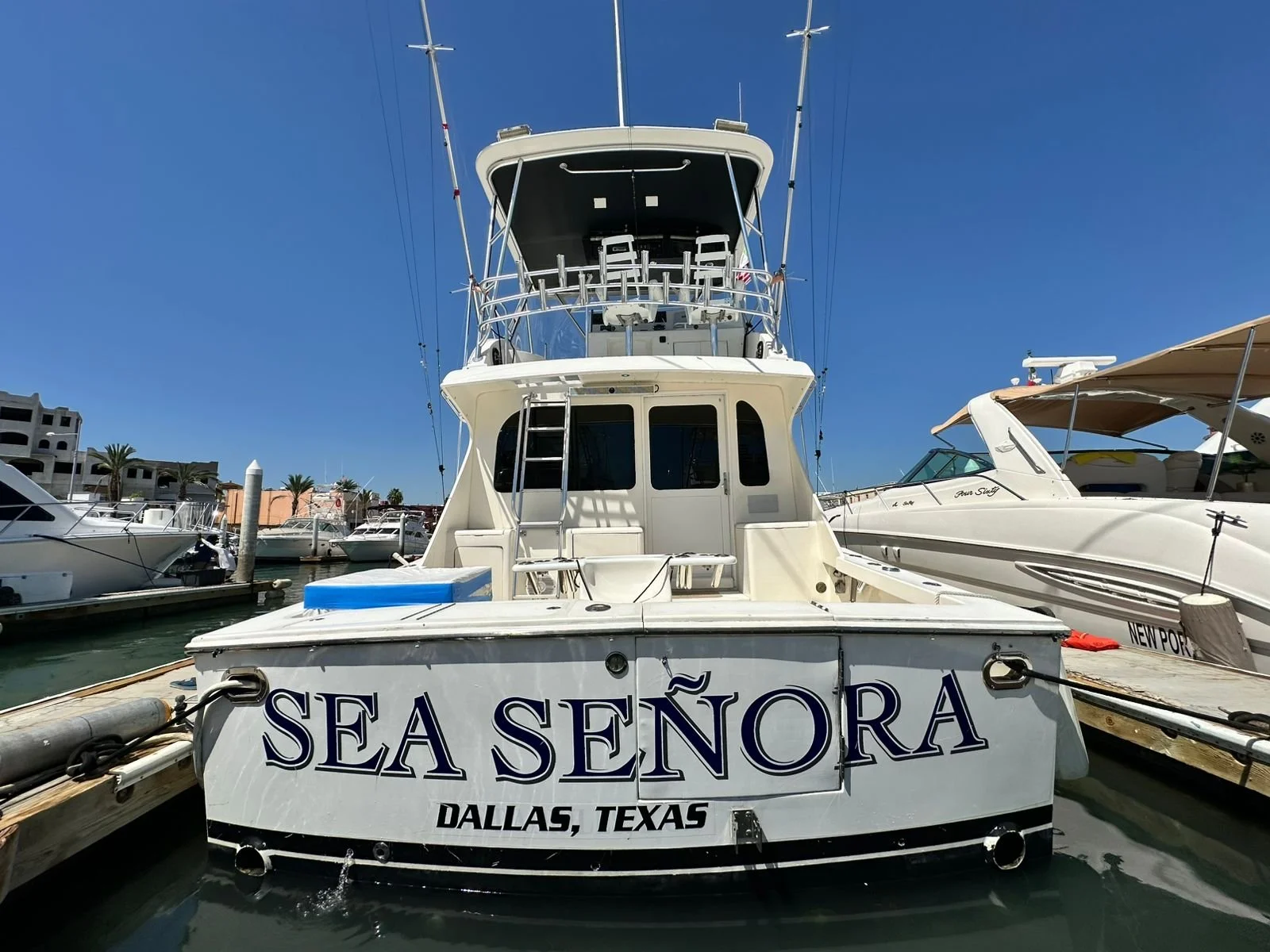 SEA SEÑORA 42' POST LUXURY CHARTER