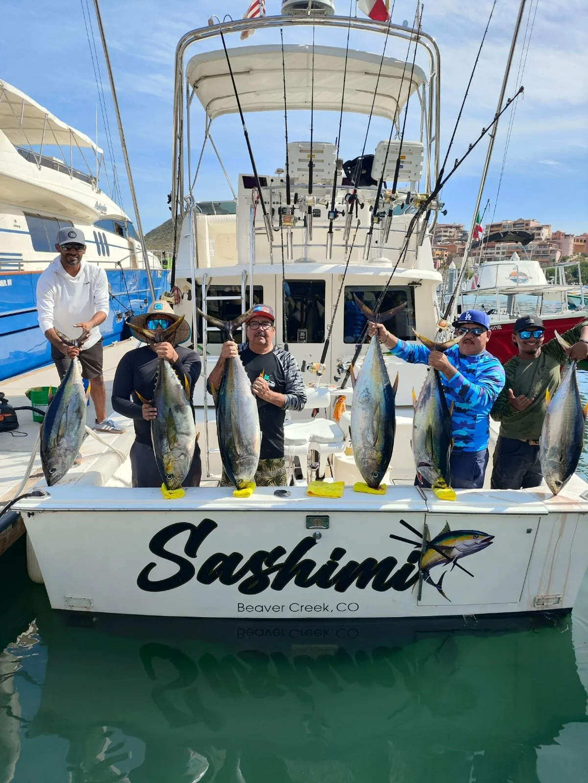 SASHIMI CABO 35' CHARTER