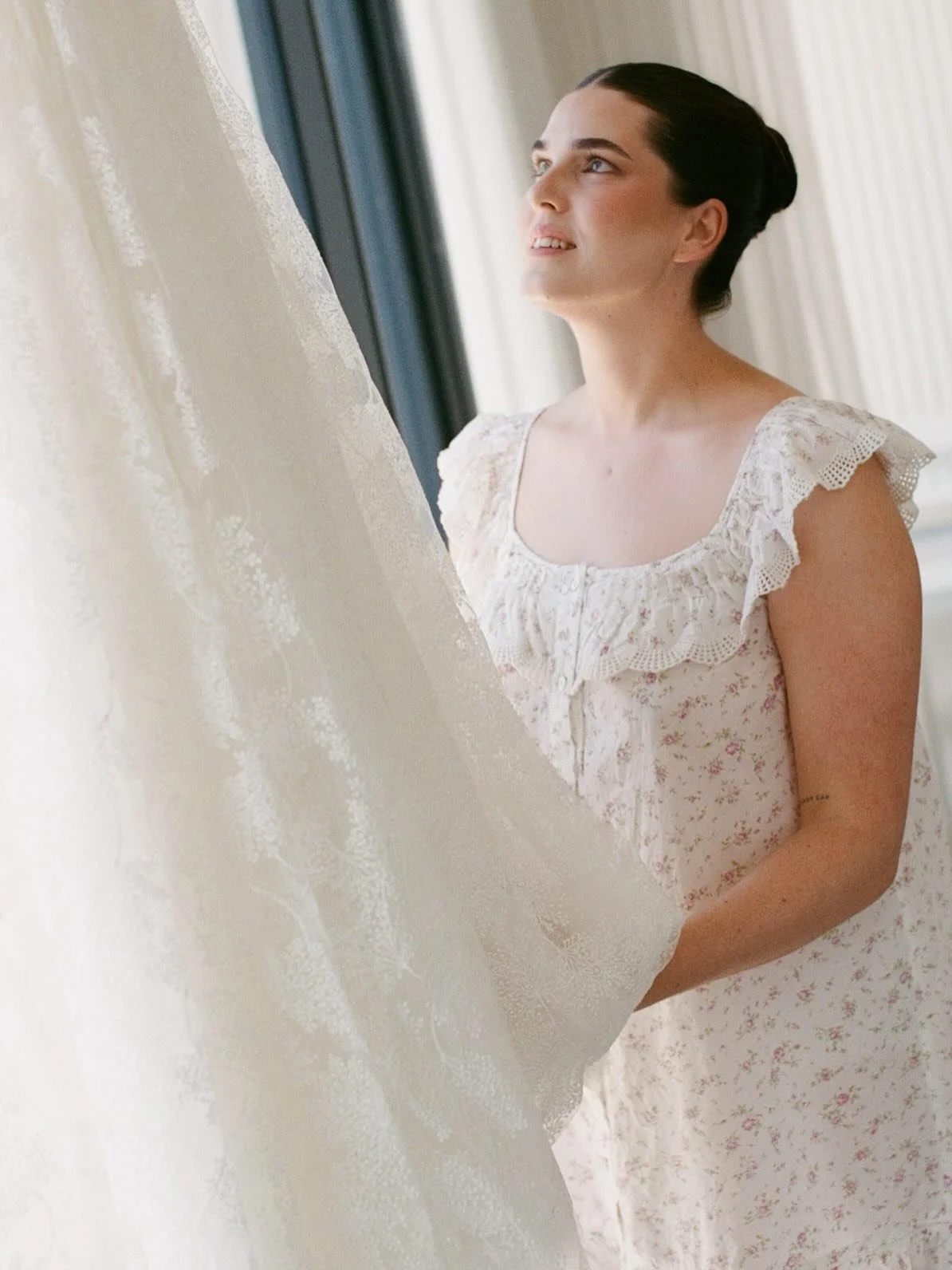 Film moments from Bec&rsquo;s getting ready 🤍🦋 

Venue @maroonhillestate
Photo @kdonweddings
Makeup @mercedesedmondsmua
Hair @isabellajanehairmakeup
Video @sunnydayfilms
Styling &amp; Florals @panoramaeventsaus
Celebrant @married_bybeck
Content @fo