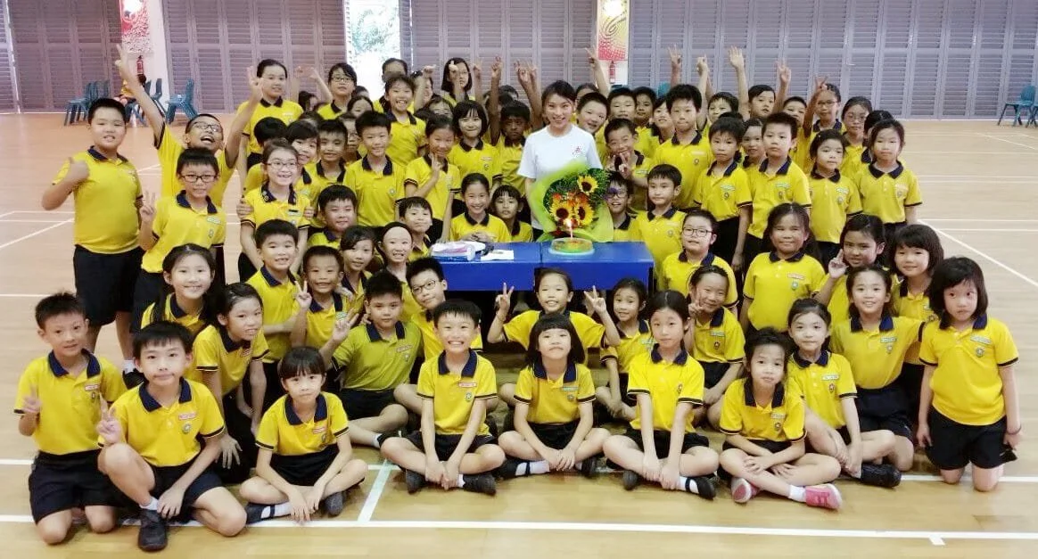 Students in Singapore Celebrate Xueyuan Yangchen’s Birthday