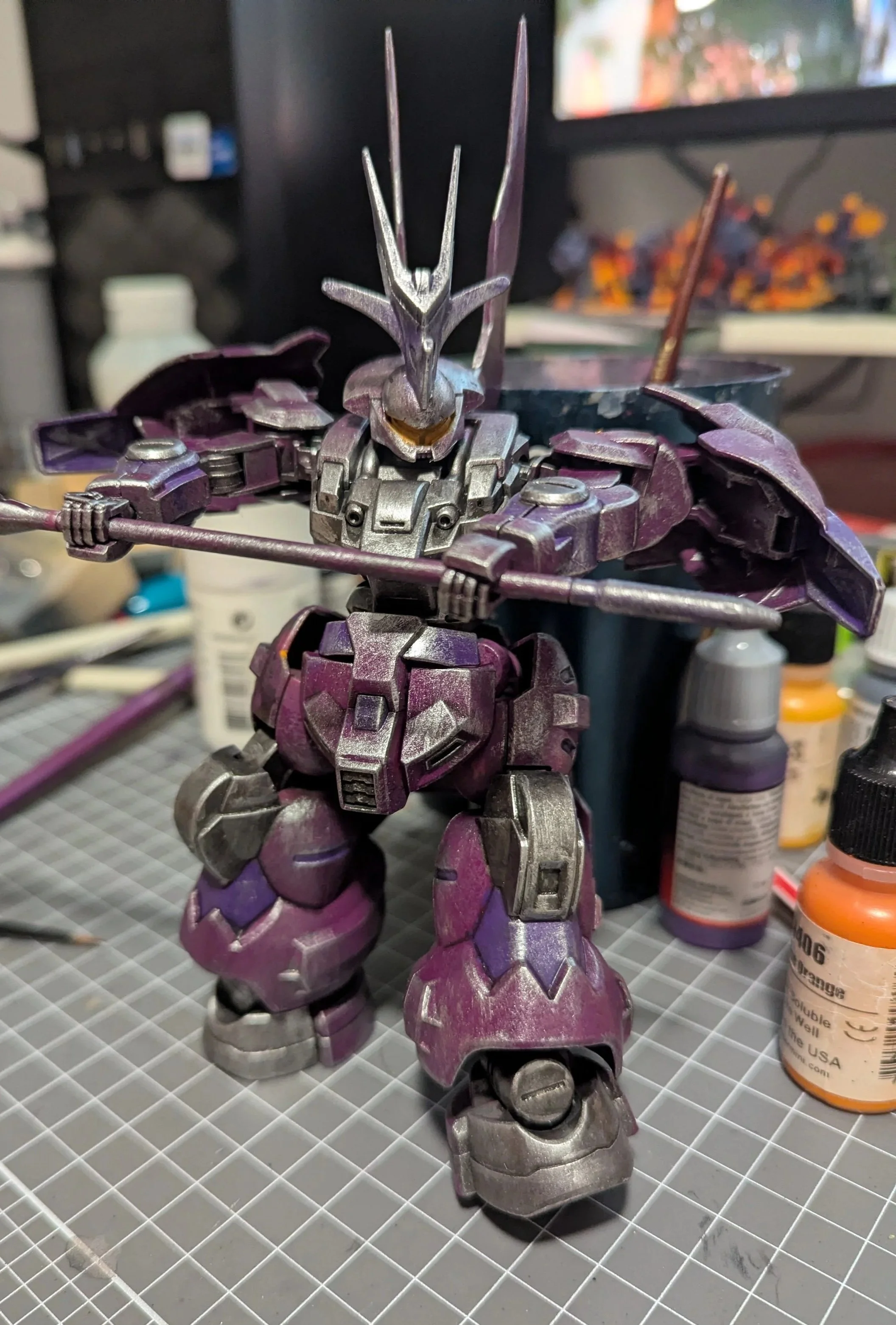 Weathering and Gloss Coat Applied Guel's Dilanza HG Gunpla