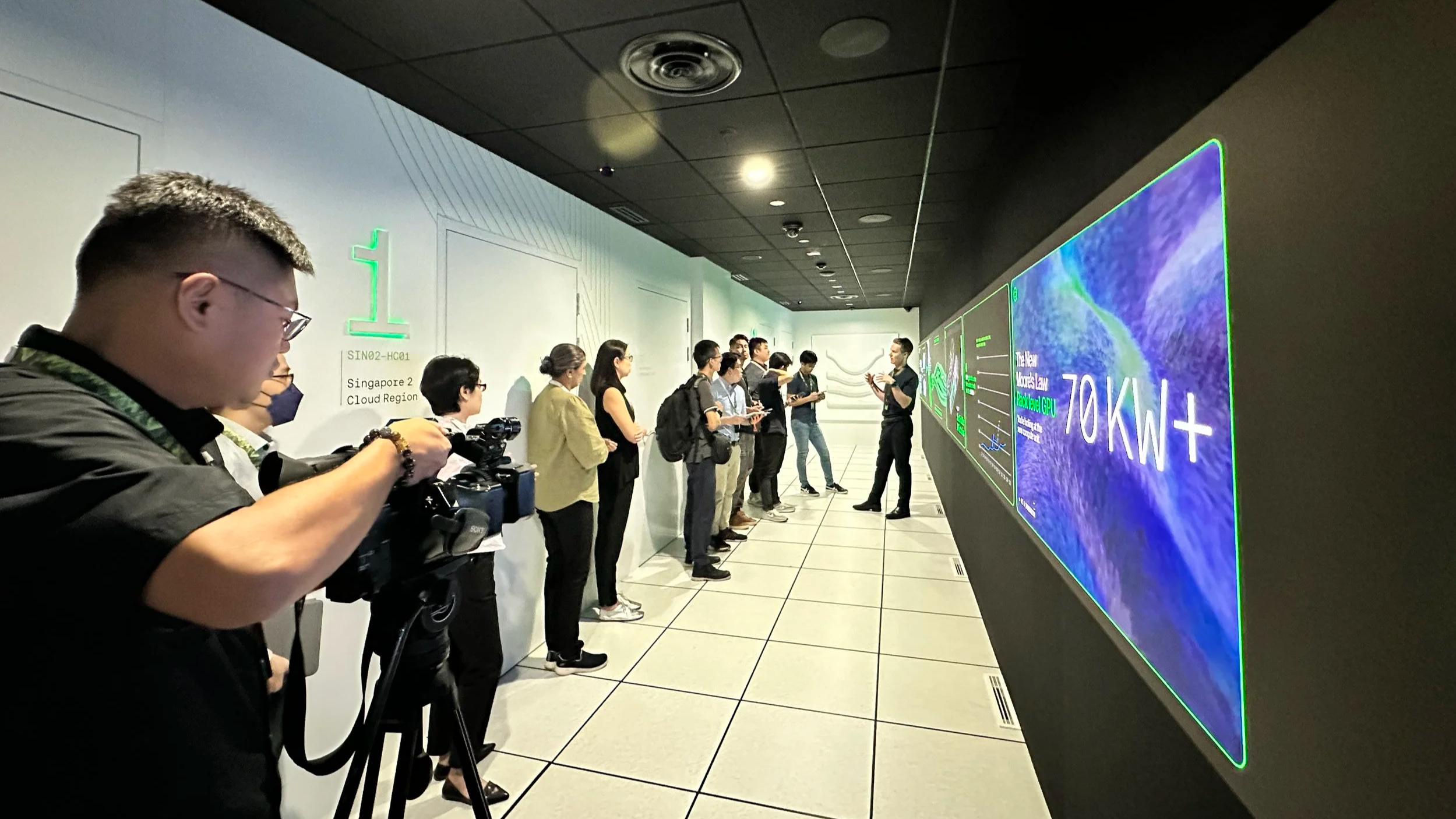 Pinpoint PR organised a media briefing at Firmus' Sustainable Metal Cloud - an AI data cloud centre - in Singapore.