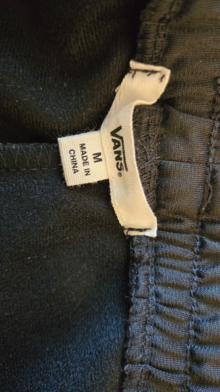 vanstrackpantstag.png