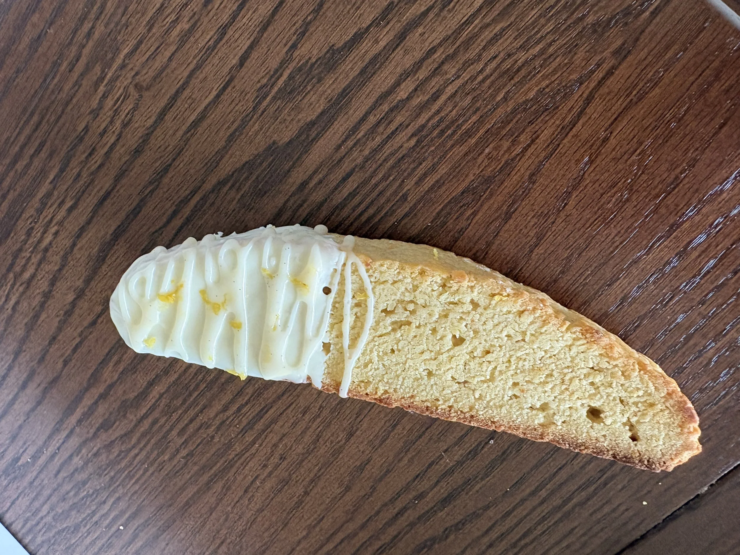 1 Limoncello Biscotti w White Chocolate Dip