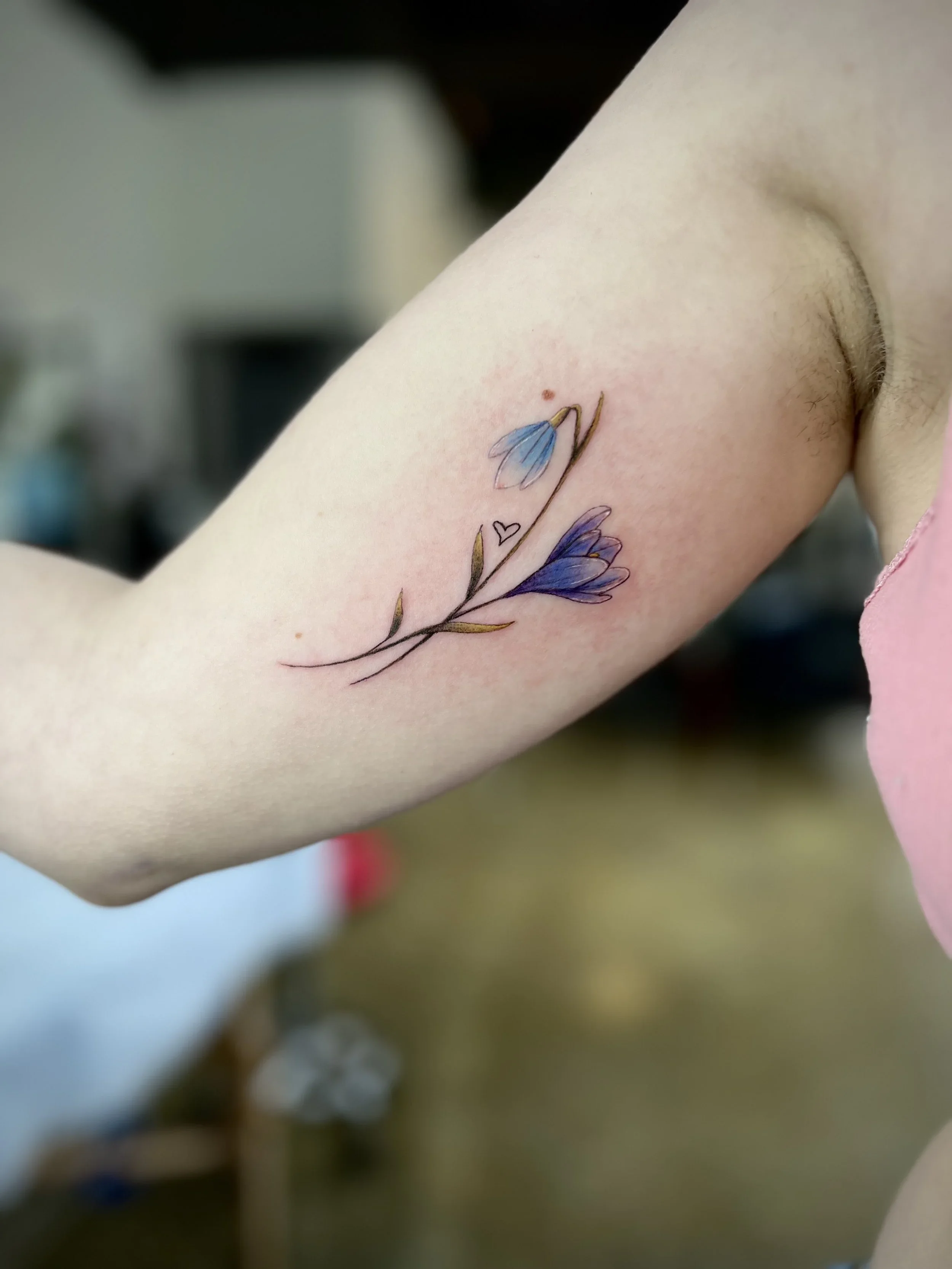 Delicate+flowers+.webp