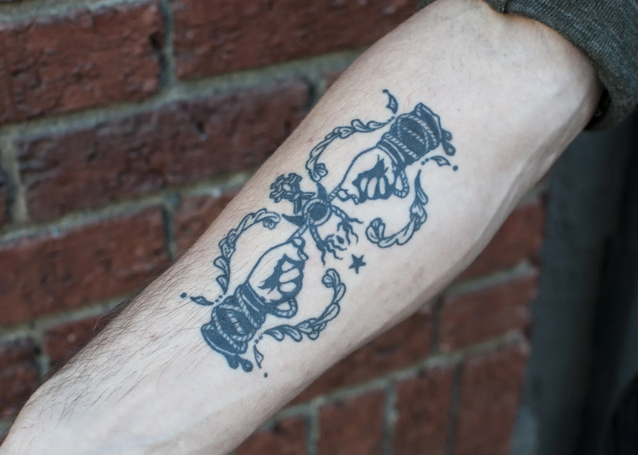 5x7jason_forearmfingers.webp