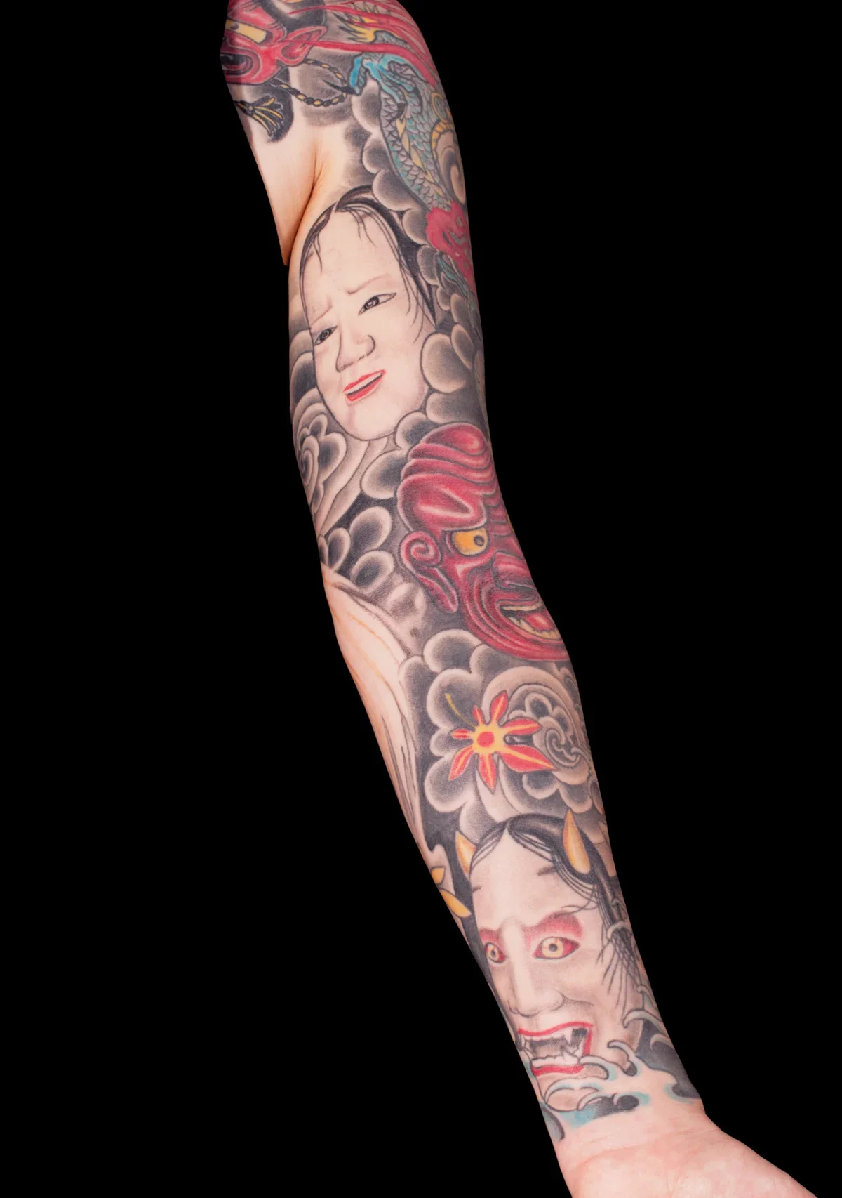 george_masksleeve.webp