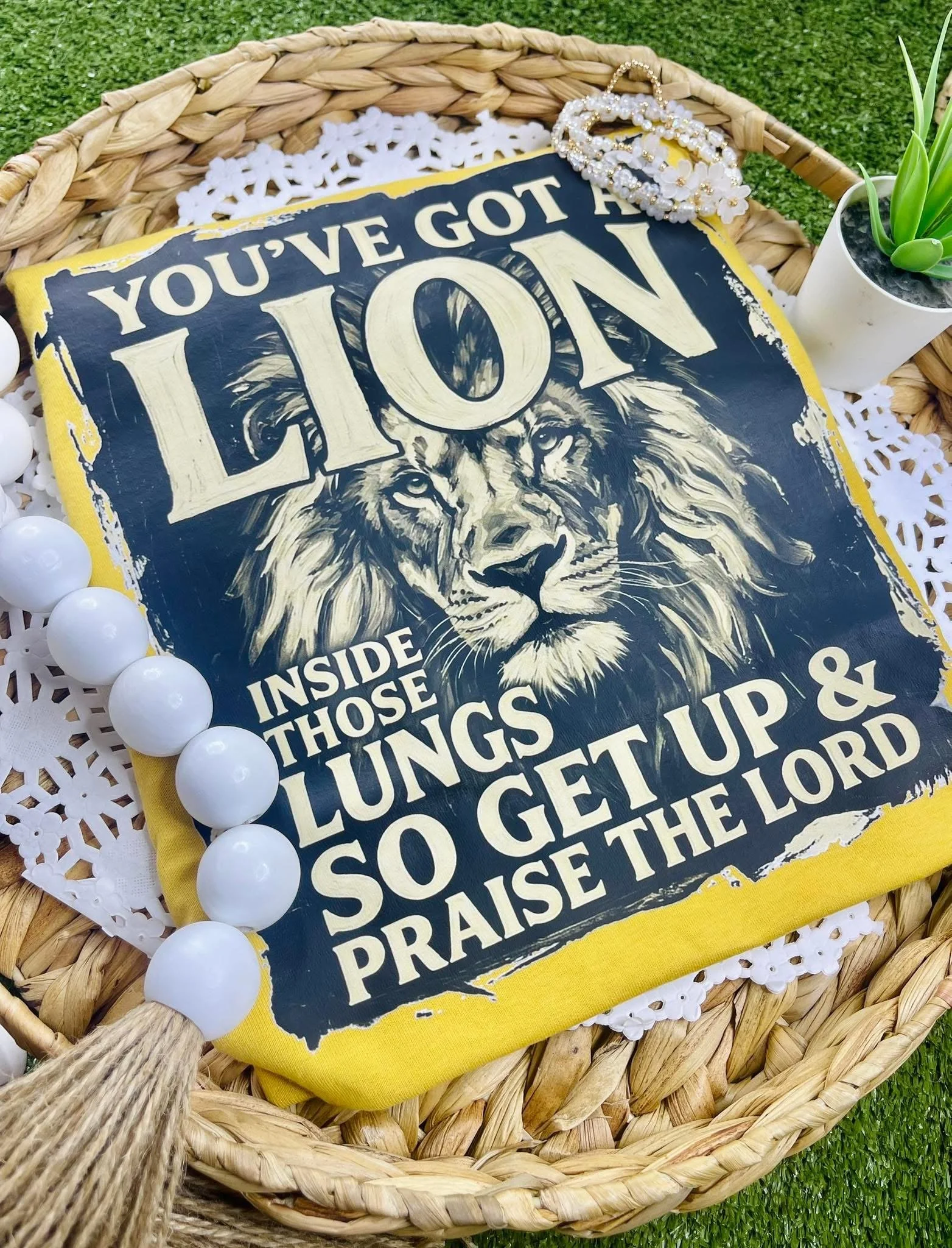 Lion Praise the Lord
