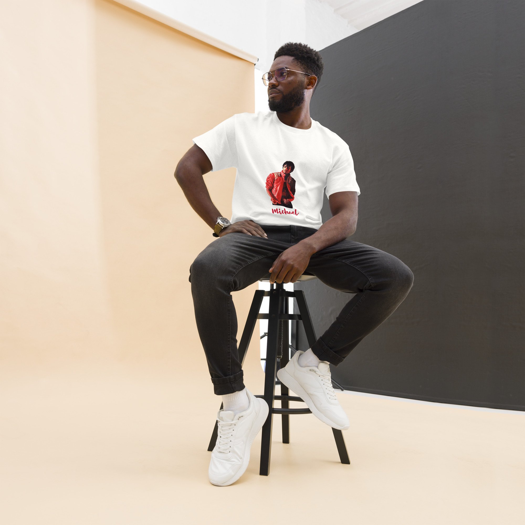 Pop Legend Graphic T-Shirt