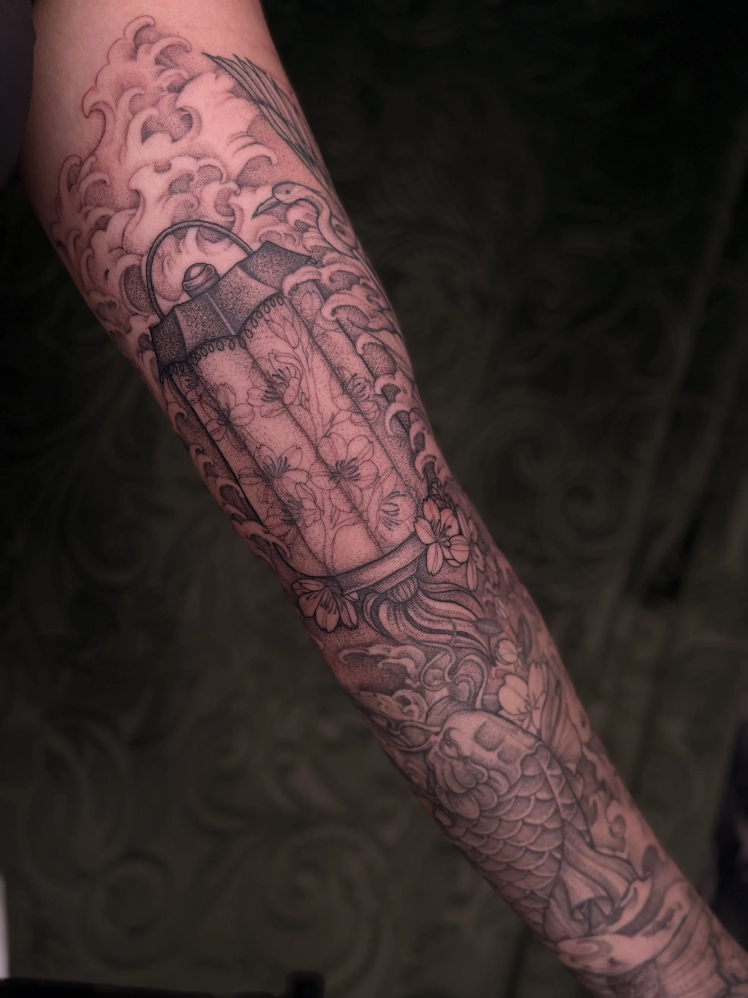 Full sleeve with waves and a Japanese lantern with cherry blossoms
