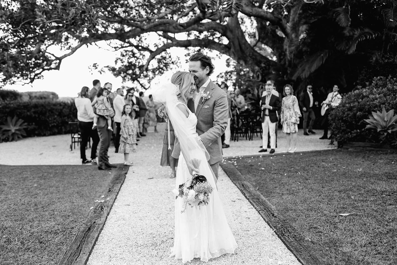 byron-bay-35mm-wedding-Ceremony-294-super-8.jpg