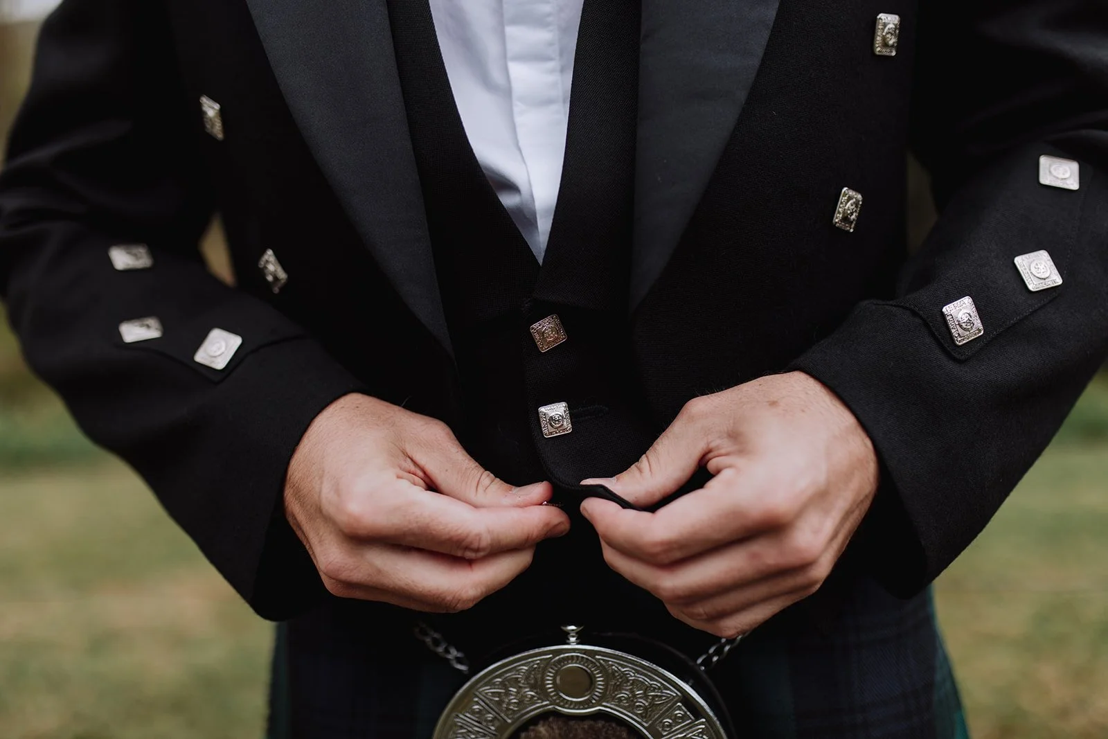 romance-era-byron-bay-wedding-photographyAndrew-38-super-8.jpg