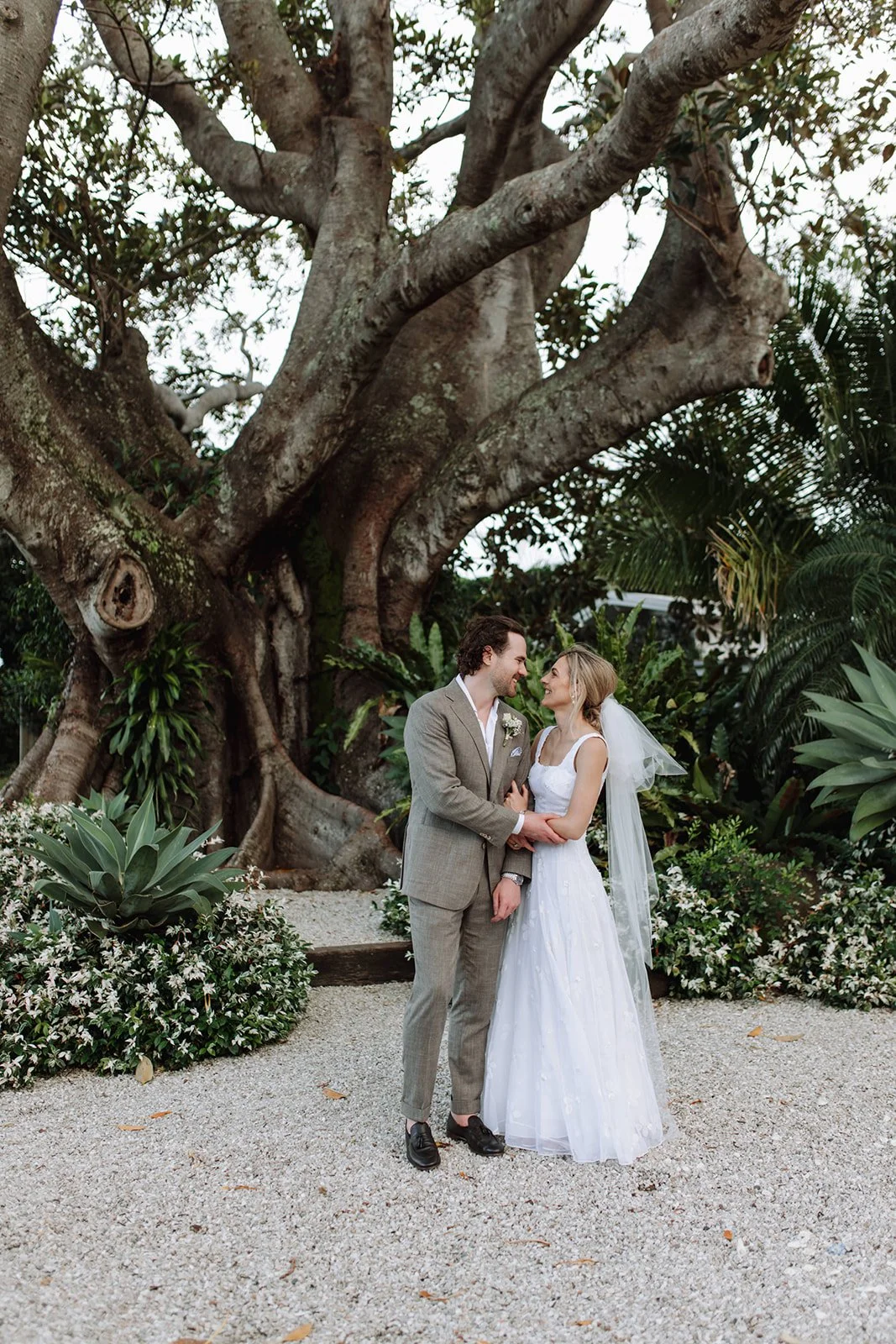 byron-bay-35mm-wedding-Editorial-111-super-8.jpg